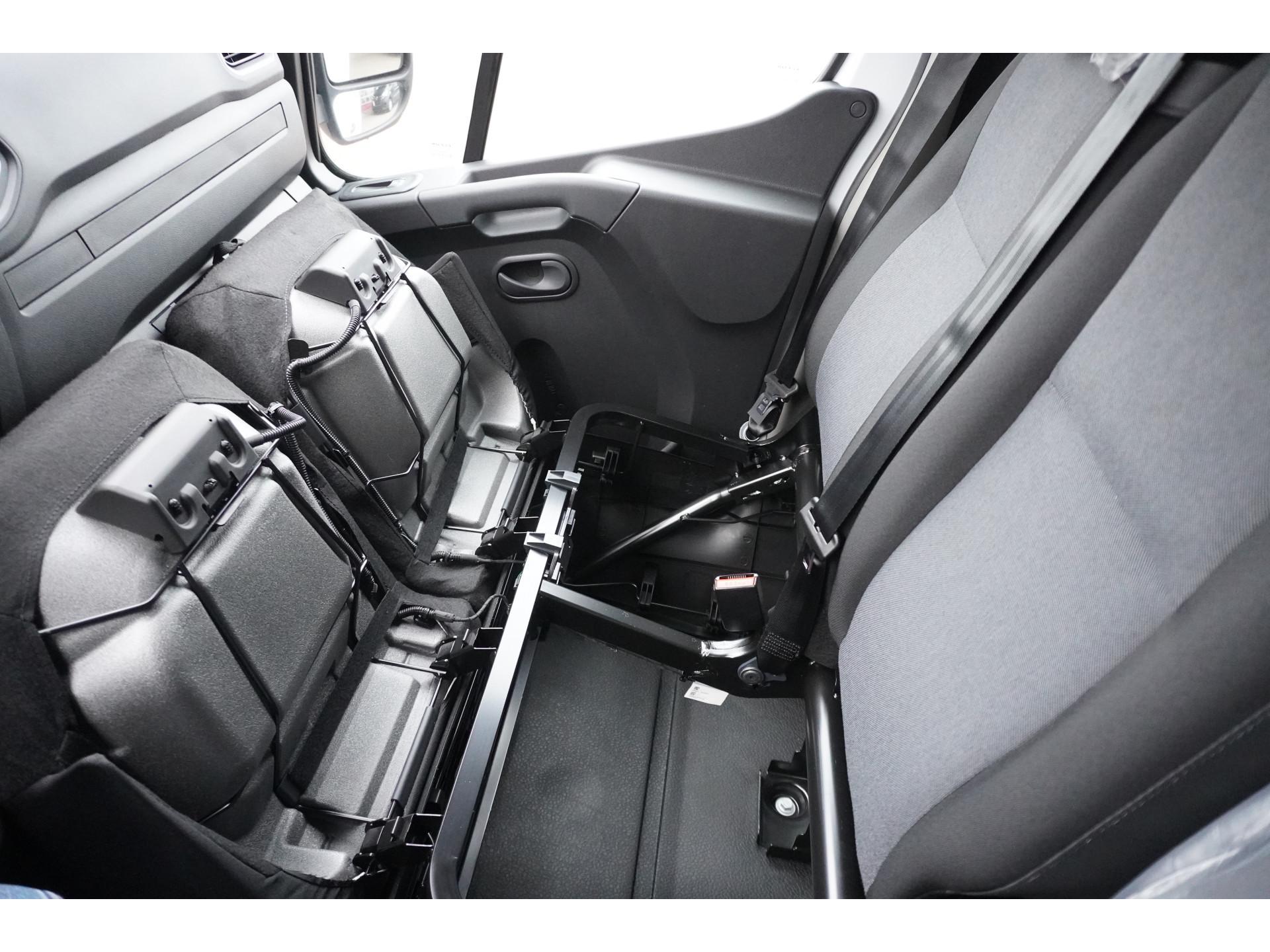 Foto 14 van Renault Master T35 2.3 dCi 165pk L4 DL Energy