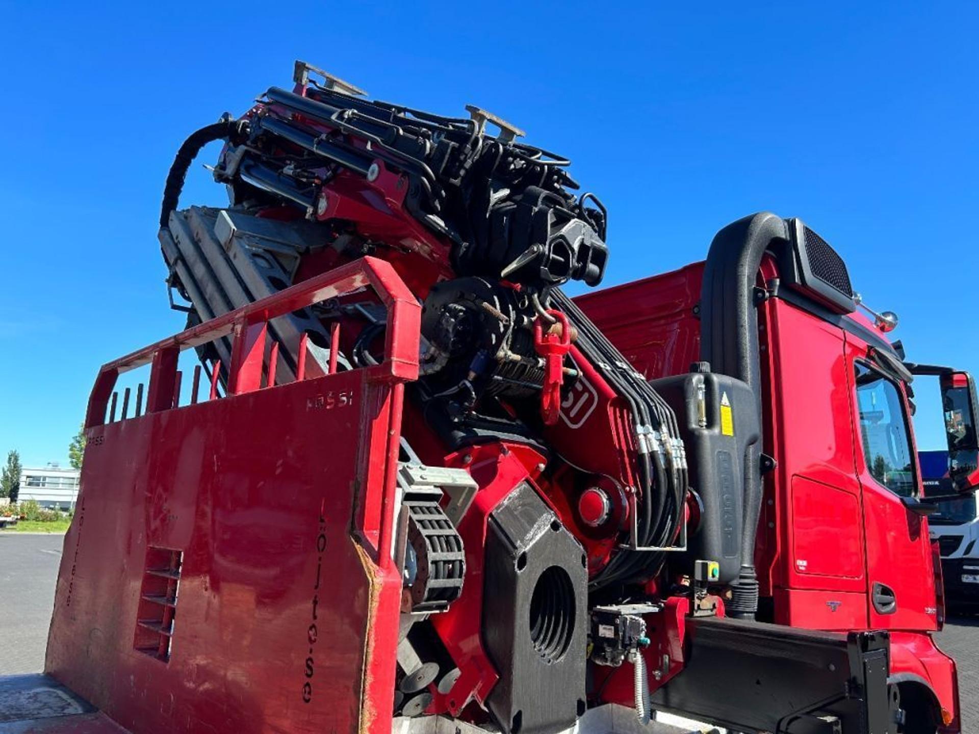Foto 15 van Mercedes-Benz AROCS 3242 8x4 Euro 6 FASSI F 660 RA.2.26 HE-Dynamic + JIB & Whinch