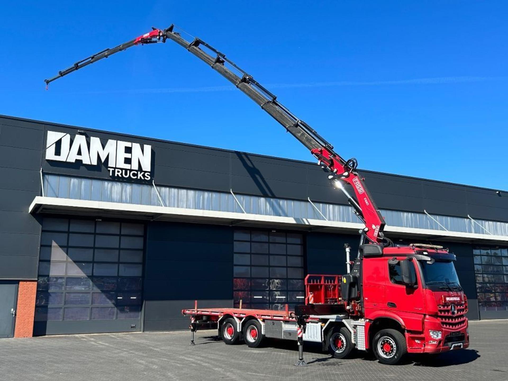 Foto 6 van Mercedes-Benz AROCS 3242 8x4 Euro 6 FASSI F 660 RA.2.26 HE-Dynamic + JIB & Whinch