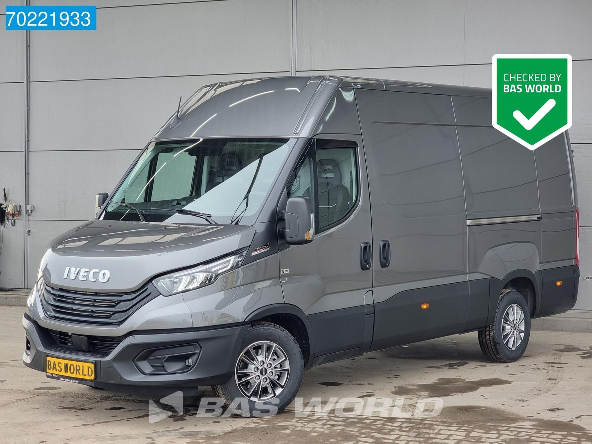 Foto 1 van Iveco 35S18 3.0L Automaat 2x Schuifdeur Navi ACC LED Camera L2H2 12m3 Airco