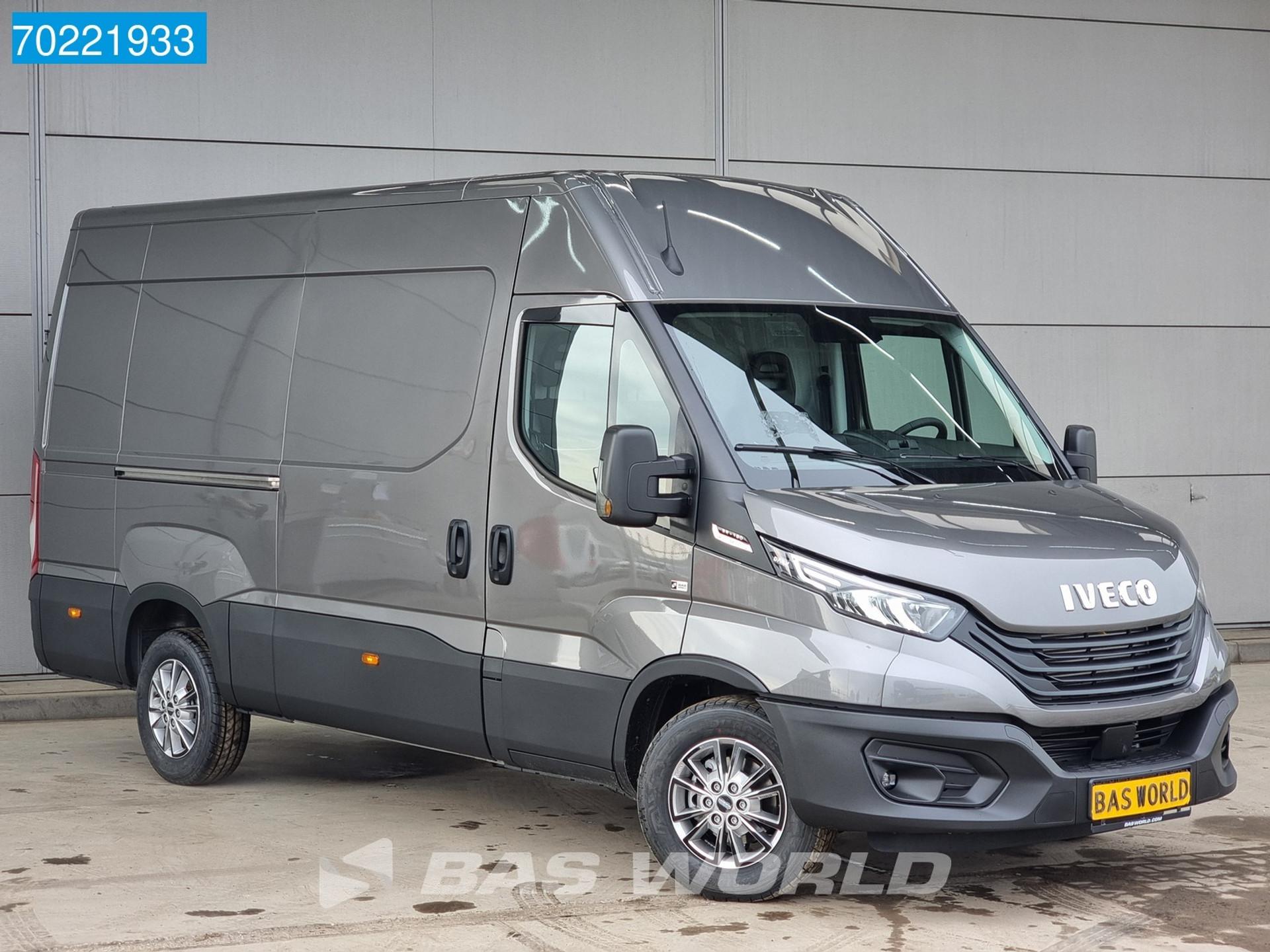 Foto 5 van Iveco 35S18 3.0L Automaat 2x Schuifdeur Navi ACC LED Camera L2H2 12m3 Airco