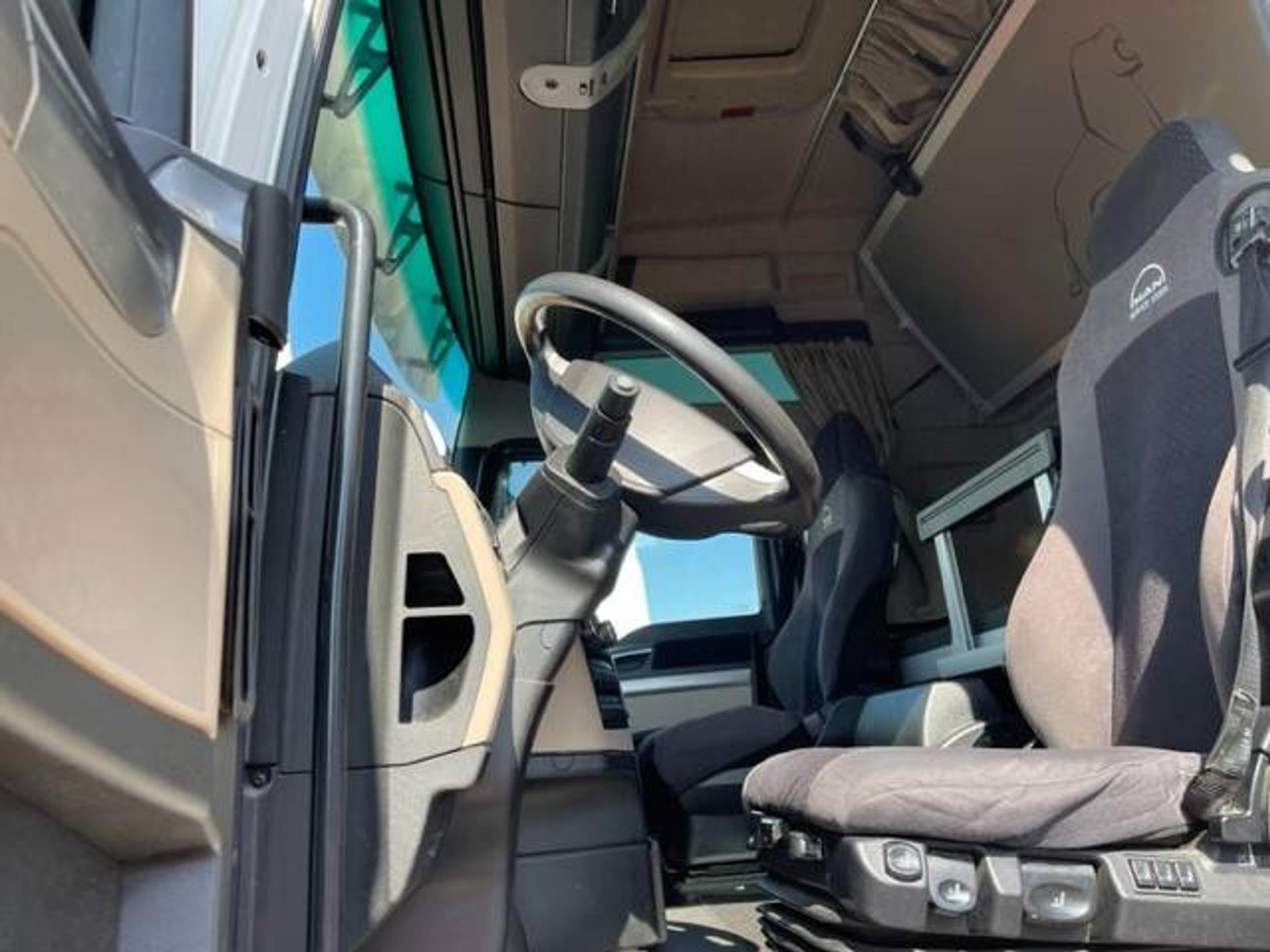 Foto 5 van MAN TGX 18.420 XXL