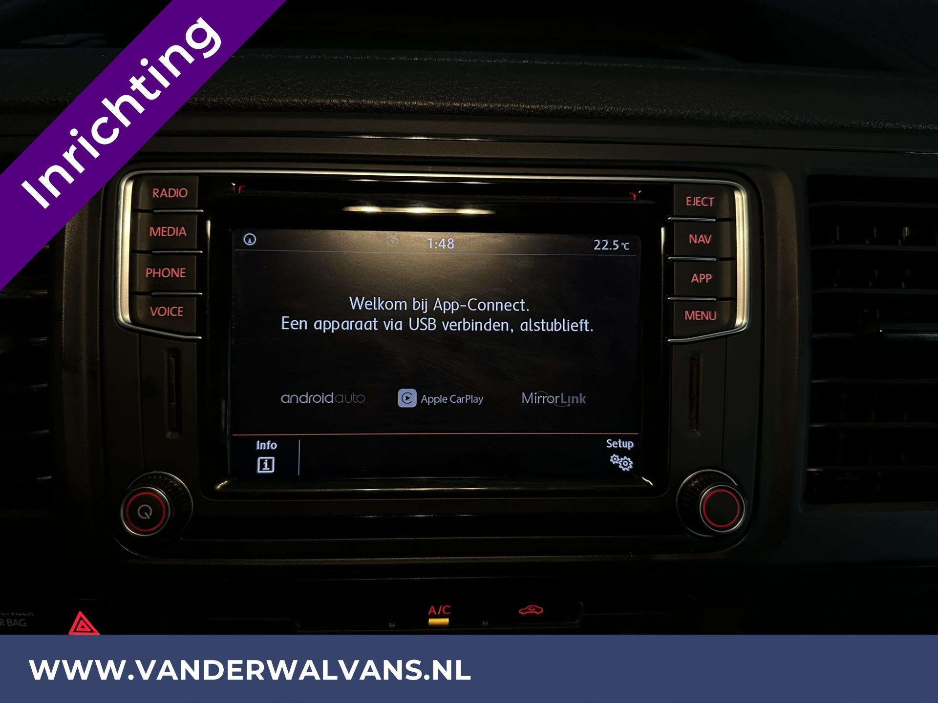 Foto 6 van Volkswagen 2.0 TDI L1H1 inrichting Euro6 Airco | Imperiaal | Trekhaak | Navigatie | Apple Carplay