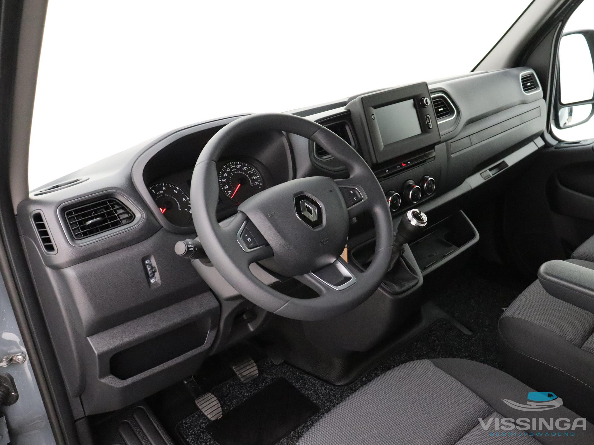 Foto 12 van Renault Master T35 2.3 dCi L2H2 180 pk G+Edition