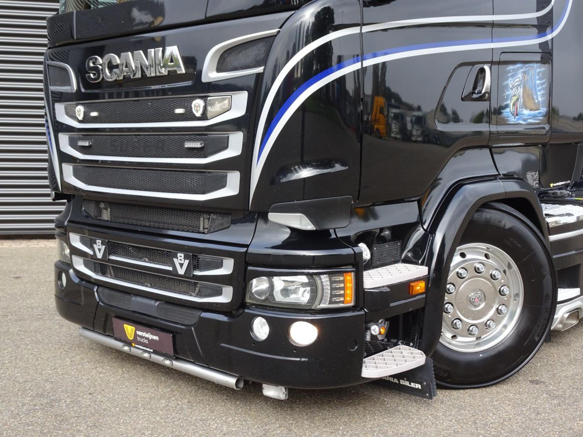 Foto 18 van Scania R580 V8 4x2 / FULL AIR / MANUAL / RETARDER / SHOW