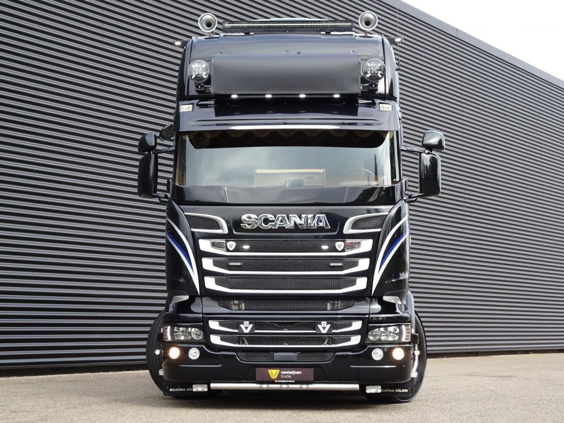 Foto 2 van Scania R580 V8 4x2 / FULL AIR / MANUAL / RETARDER / SHOW