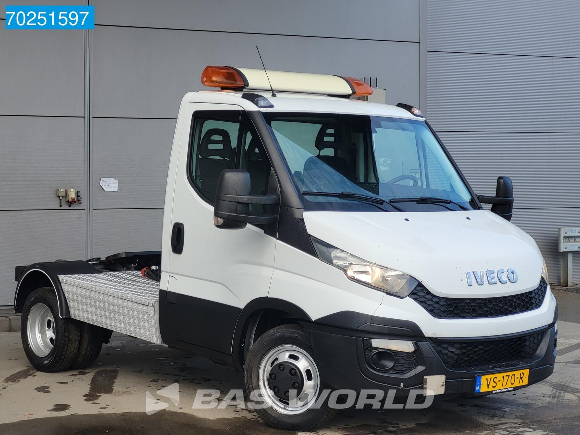 Foto 5 van Iveco 40C17 3.0L Automaat BE Trekker 9.3T 7250kg trekgewicht Combi Combinatie Sattelzugmaschine Airco Cruise control