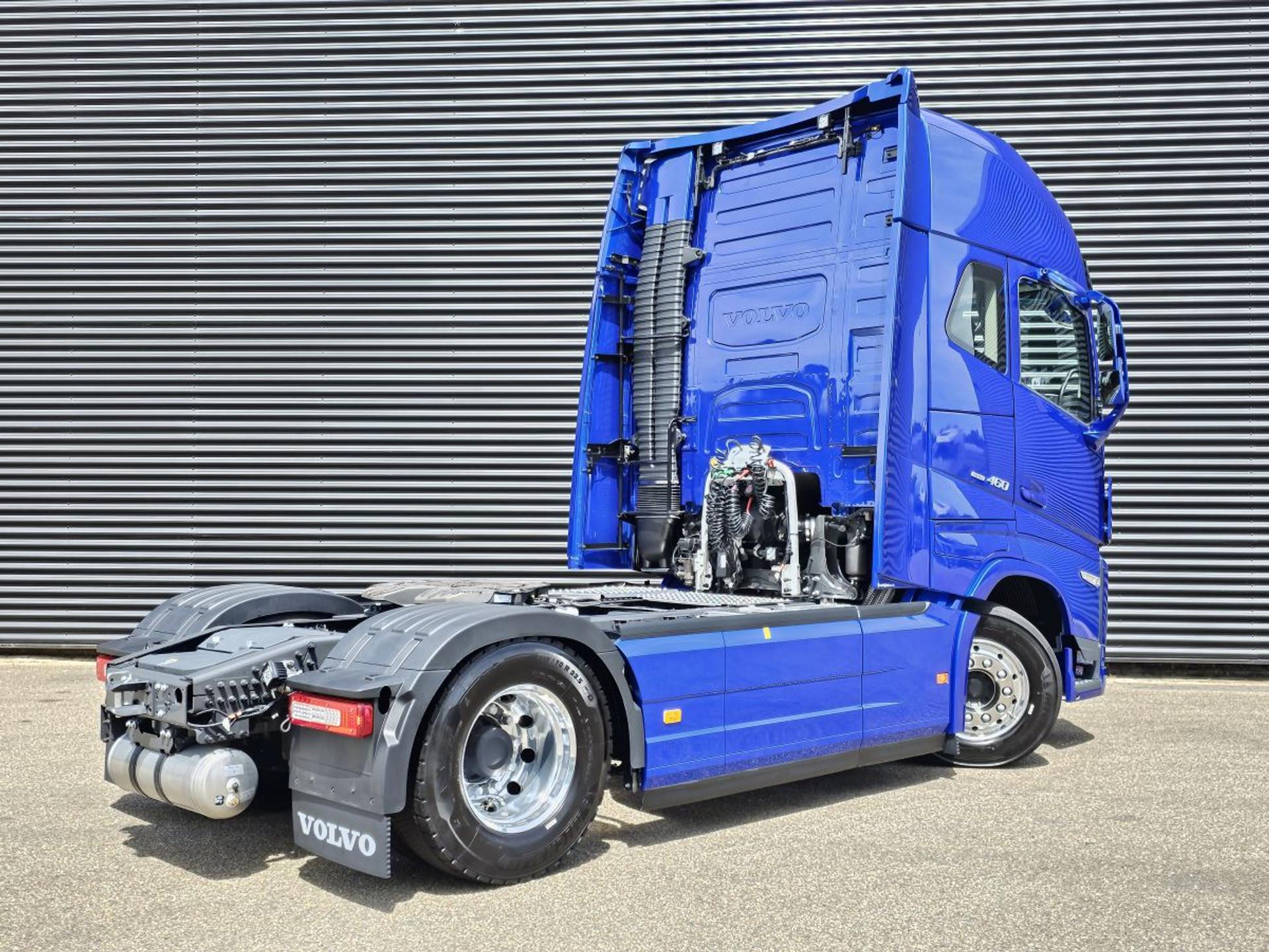 Foto 3 van Volvo FH 460 GLOBE XL / I PARC-COOL / DYNAMIC STEERING