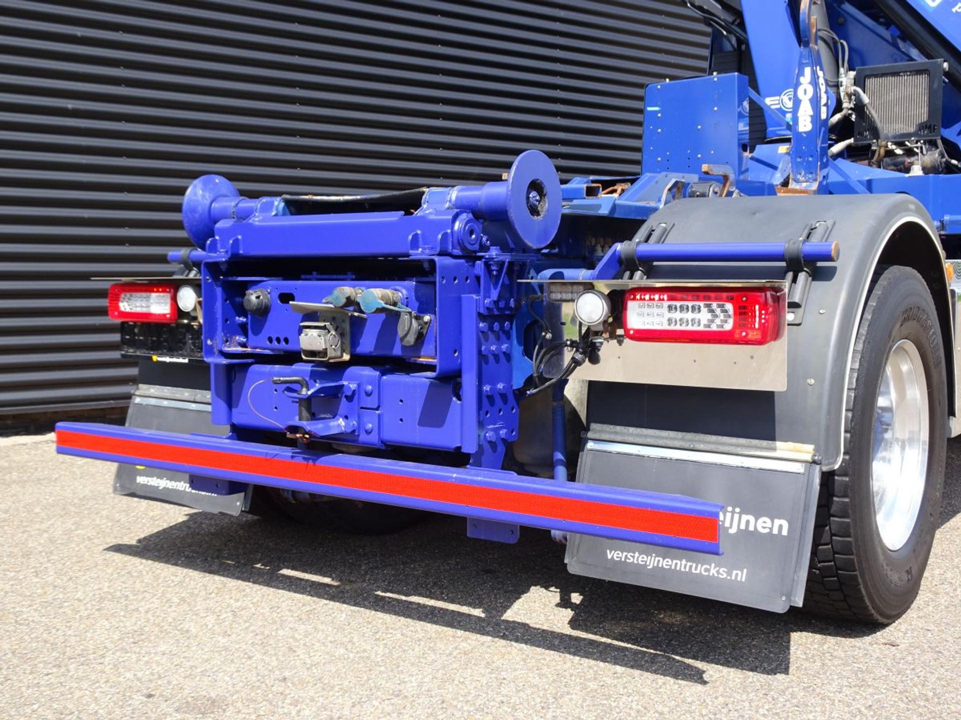 Foto 8 van Volvo FMX340 / EURO 6 / 4x2 / CRANE - KRAN + HOOKLIFT