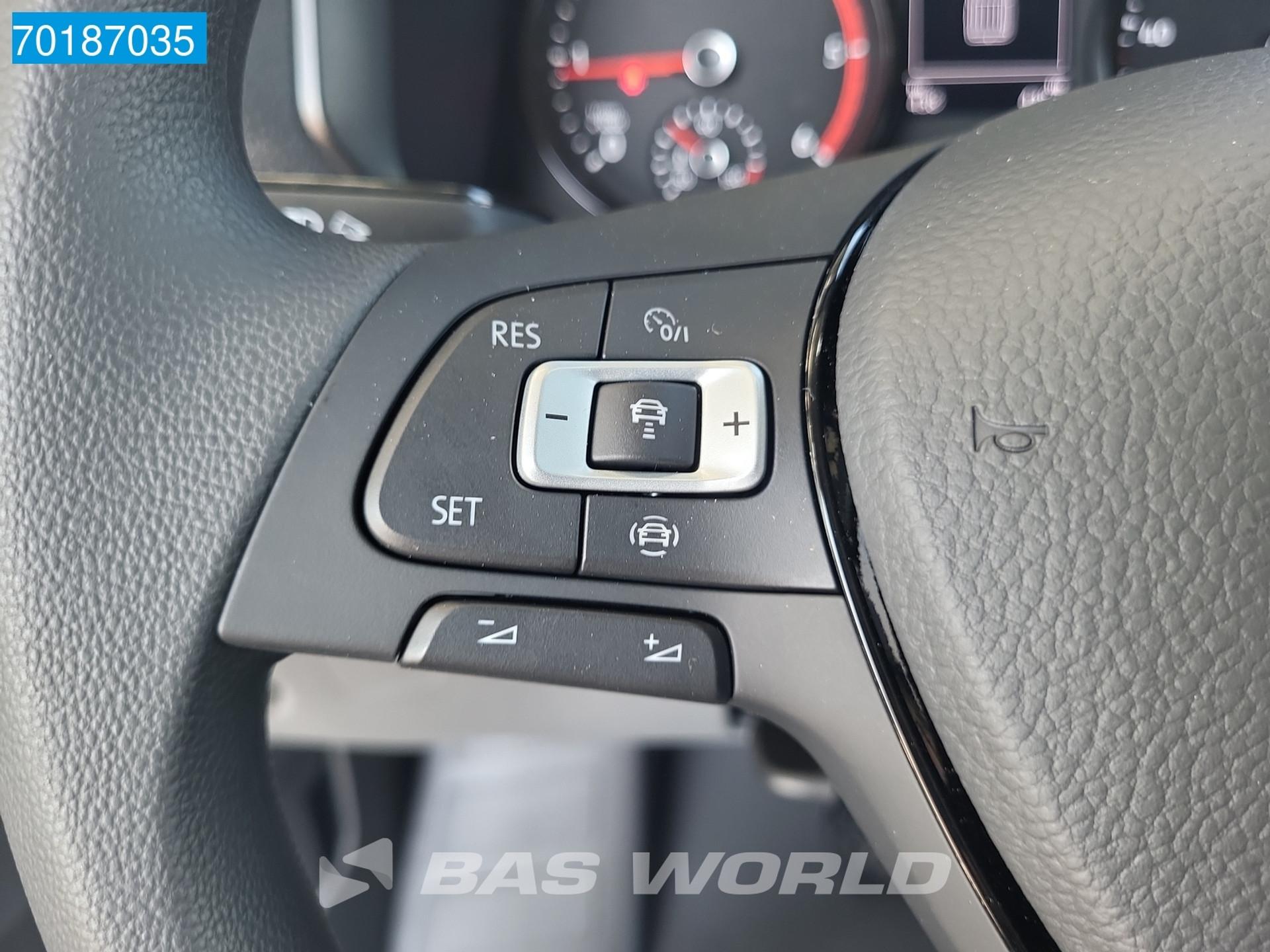 Foto 16 van Volkswagen 140pk Automaat L3H3 ACC LED Camera CarPlay Parkeersensoren v+a L2H2 11m3 Airco