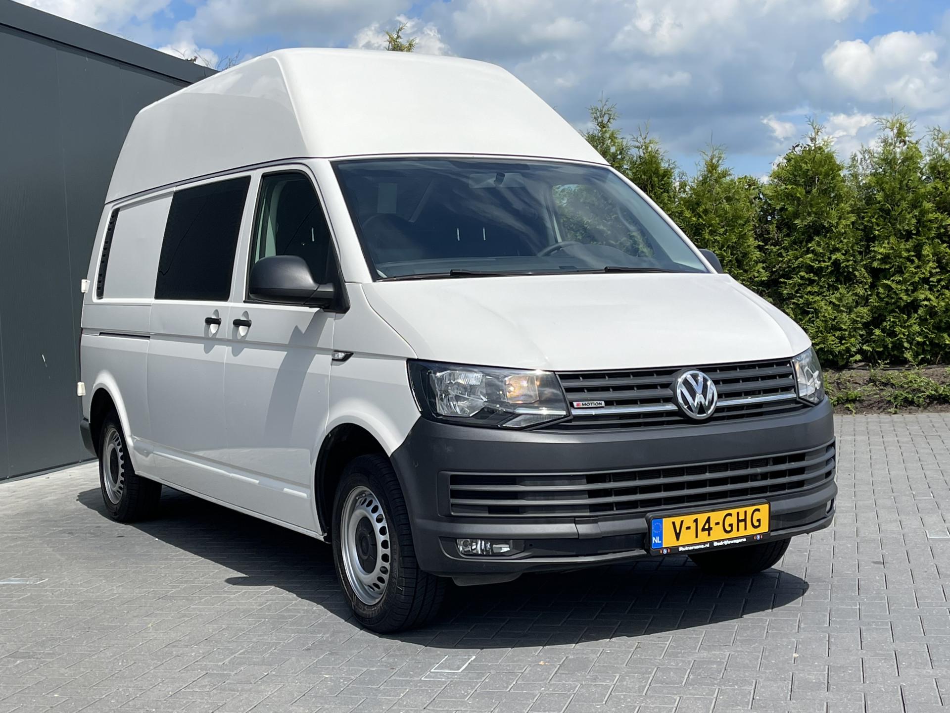 Foto 2 van Volkswagen 2.0 TDI 150 PK 4-MOTION / L2H2 / AIRCO / CRUISE / STANDKACHEL / STOELVERWARMING