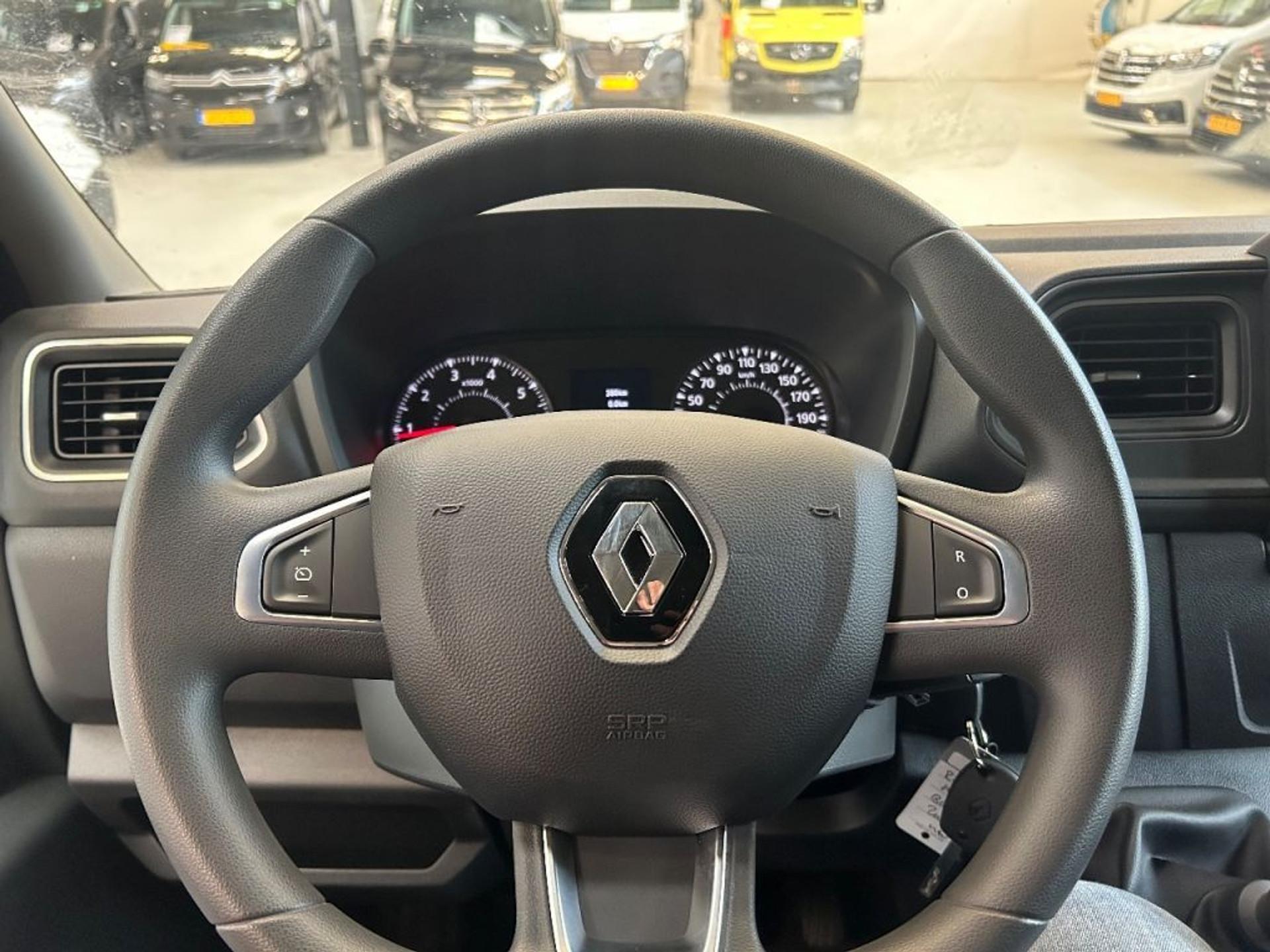 Foto 12 van Renault Master T35 2.3DCI 165PK Bakwagen Laadklep Zijdeur Airco Navi Cruisecontrol Nieuw