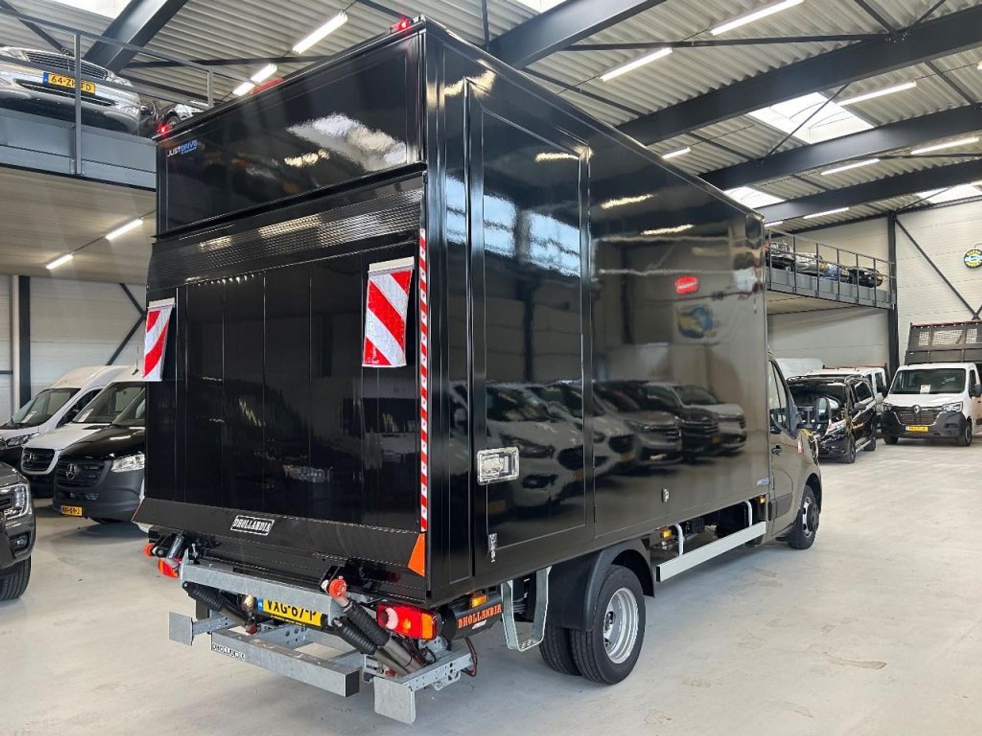 Foto 4 van Renault Master T35 2.3DCI 165PK Bakwagen Laadklep Zijdeur Airco Navi Cruisecontrol Nieuw