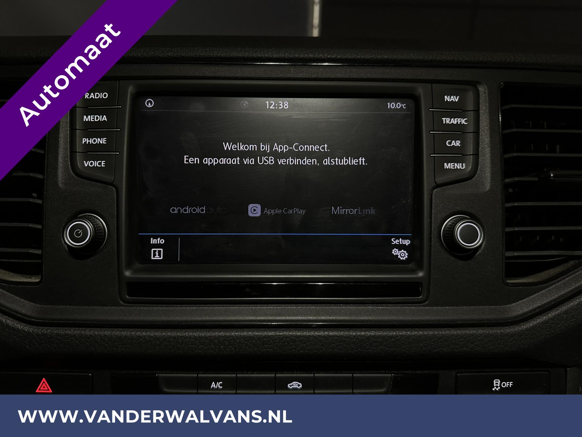 Foto 10 van Volkswagen Crafter 50 2.0TDI 177pk DSG Automaat Dubbel Lucht 3500kg Trekhaak L3H3 (oude L2H2) Euro6