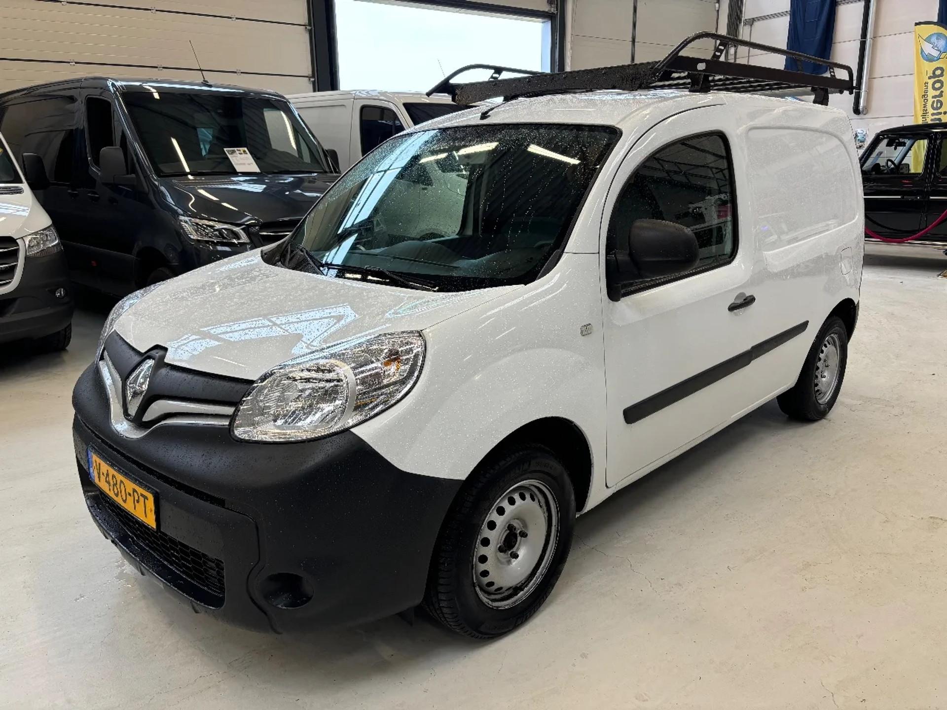 Foto 2 van Renault 1.5DCI Airco Cruisecontrol Trekhaak EURO 6