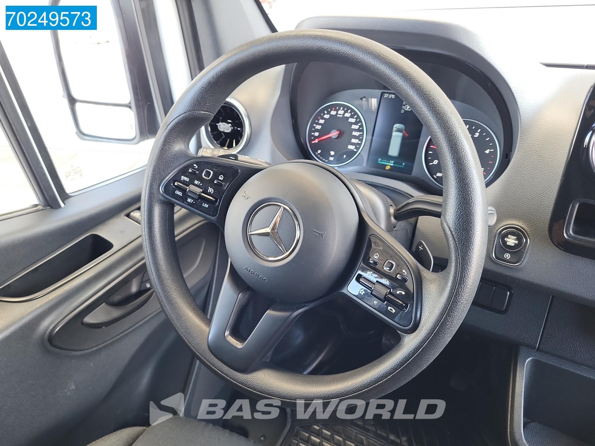 Foto 14 van Mercedes-Benz 214 CDI Automaat L1H1 Airco Cruise Groot scherm Navi Standkachel 7m3 Airco Cruise control