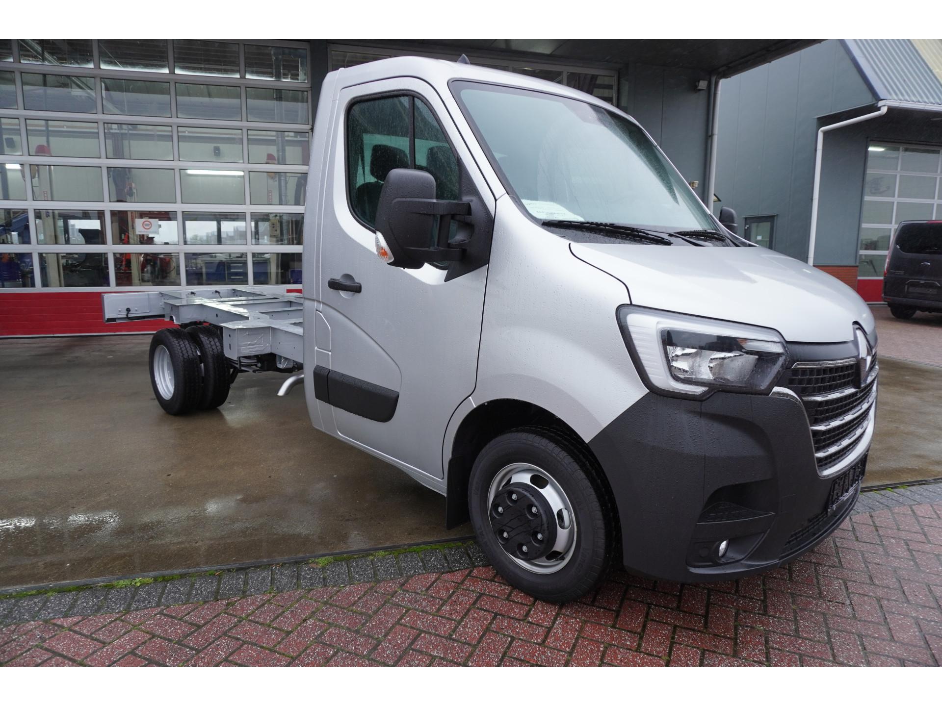 Foto 2 van Renault Master Chassis Cabine T35 2.3dCi 165PK L3 Dubbel Lucht Energy (Nr. V204)