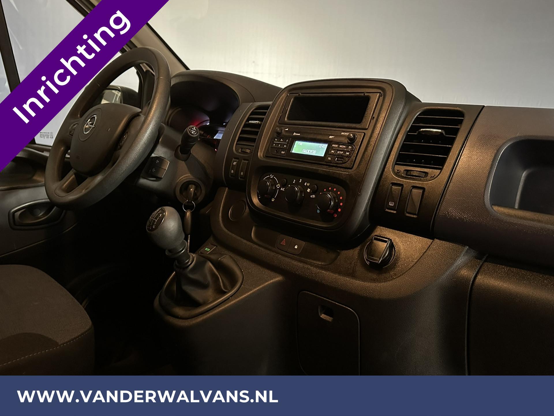 Foto 17 van Opel Vivaro 1.6CDTI 125pk L2H1 inrichting Euro6 Airco | Omvormer | Trekhaak | Camera