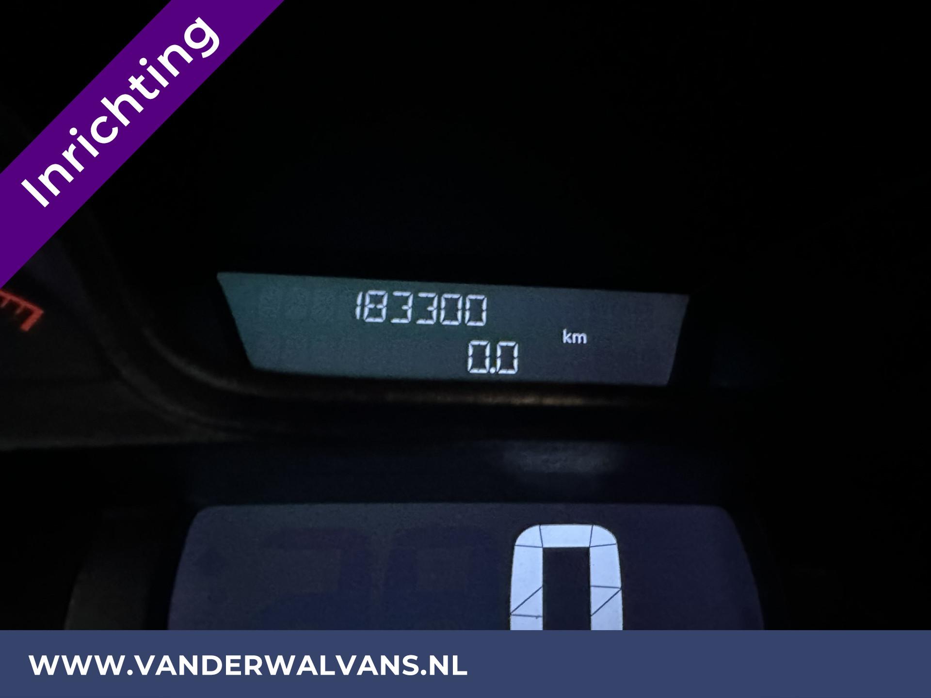 Foto 22 van Opel Vivaro 1.6CDTI 125pk L2H1 inrichting Euro6 Airco | Omvormer | Trekhaak | Camera