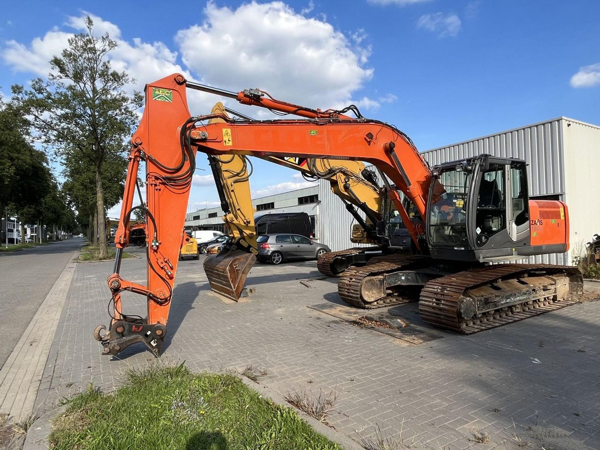 Foto 3 van Hitachi zx 180 lc