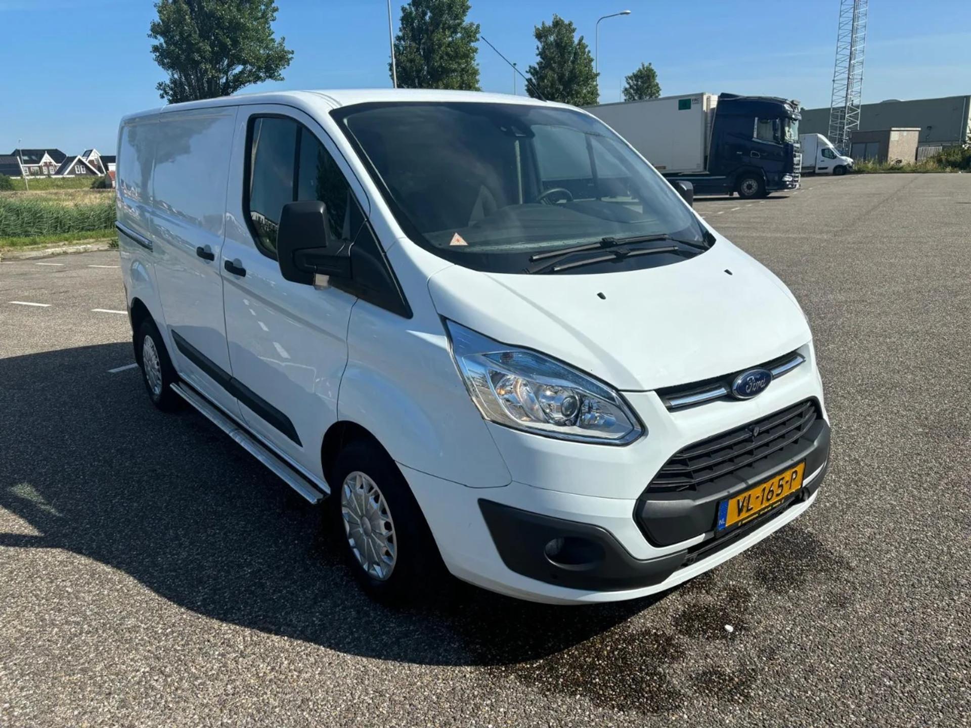 Foto 3 van Ford 2.2TDCI L1H1 Airco Navi Cruisecontrol Trekhaak