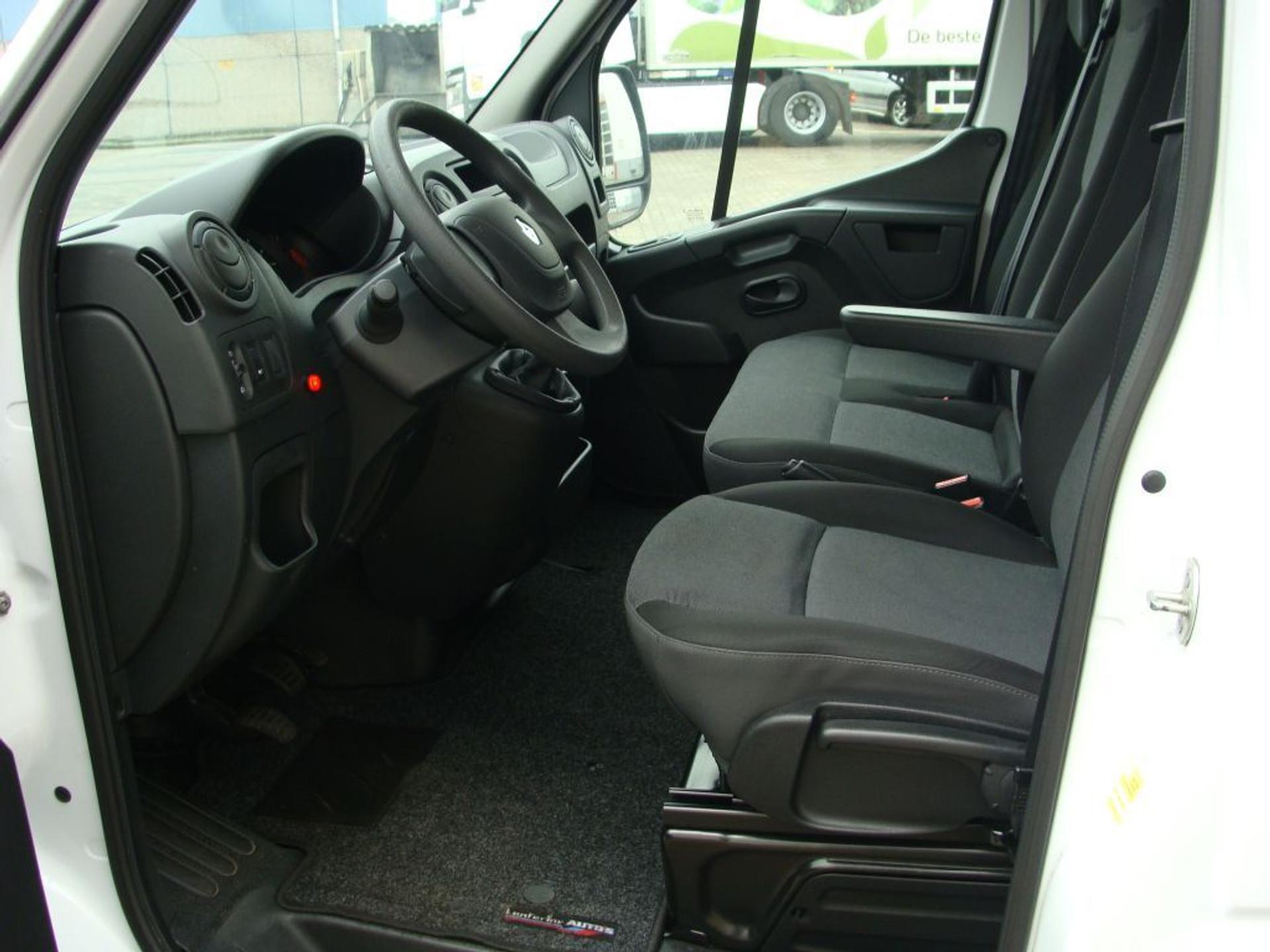 Foto 11 van Humbaur RENAULT MASTER FLEXBOX 130.35  EL - EURO 6 - VJS-63-X