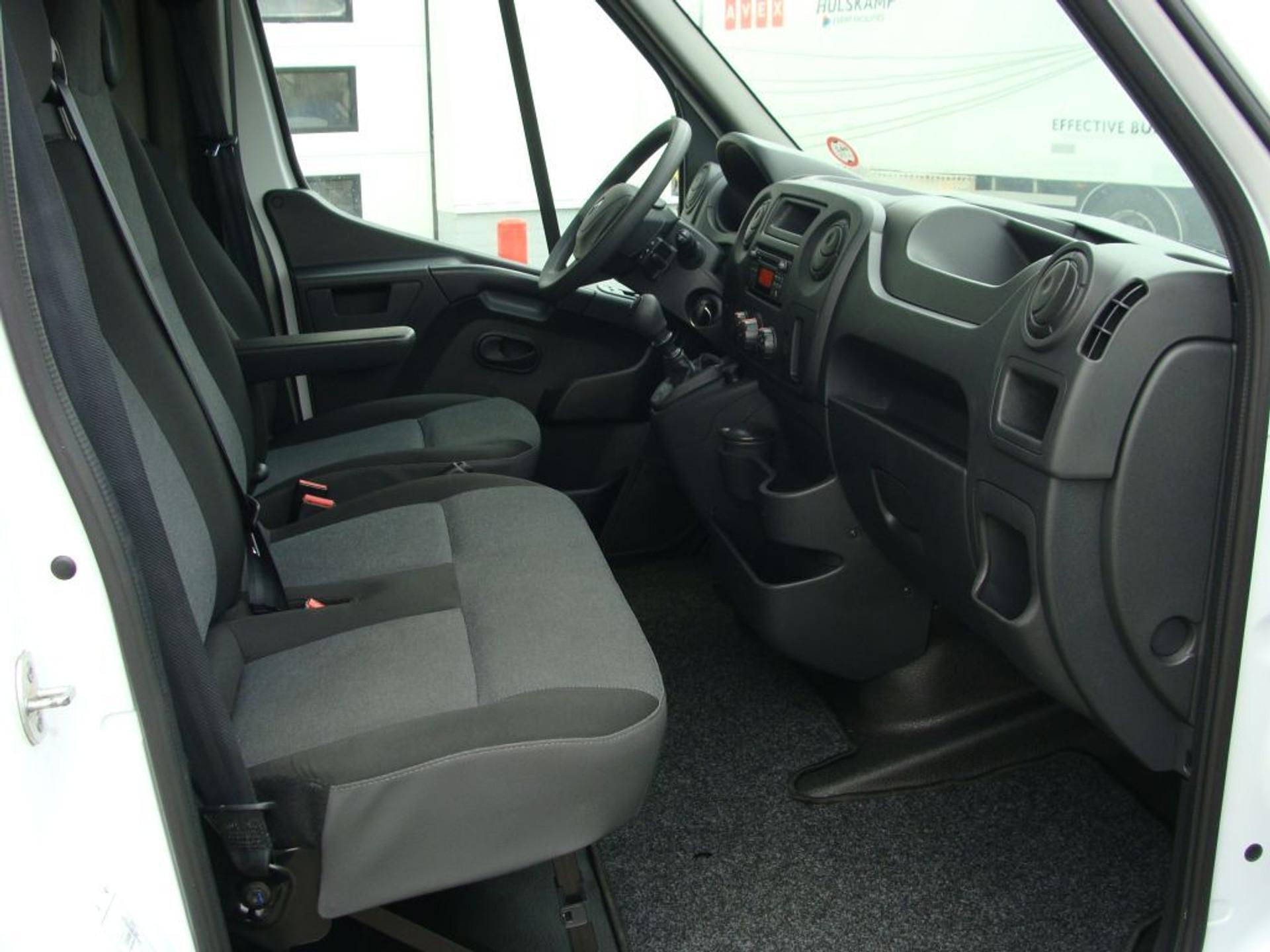 Foto 13 van Humbaur RENAULT MASTER FLEXBOX 130.35  EL - EURO 6 - VJS-63-X