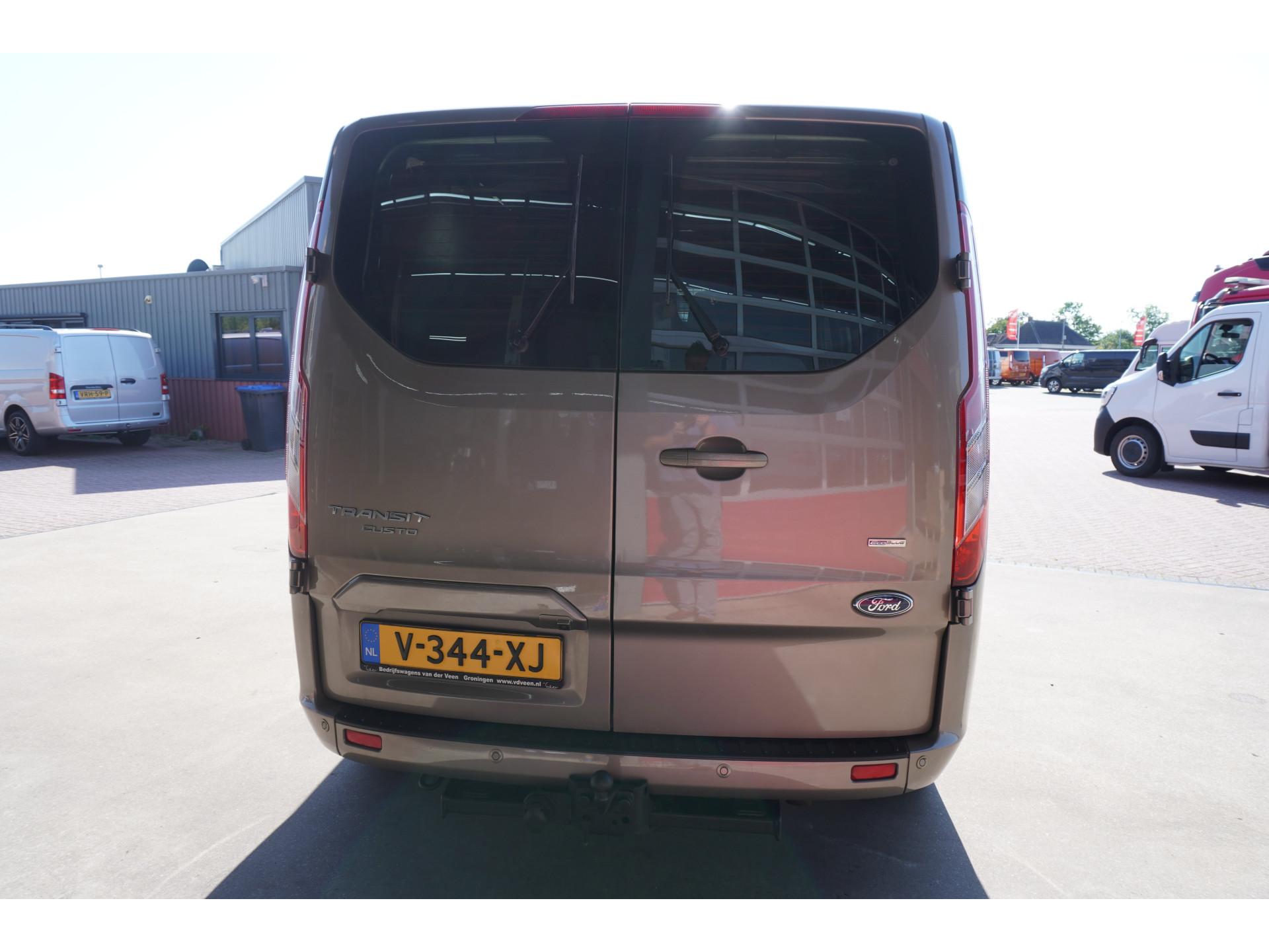 Foto 6 van Ford 340 2.0 TDCI 170PK L2H1 Limited Automaat