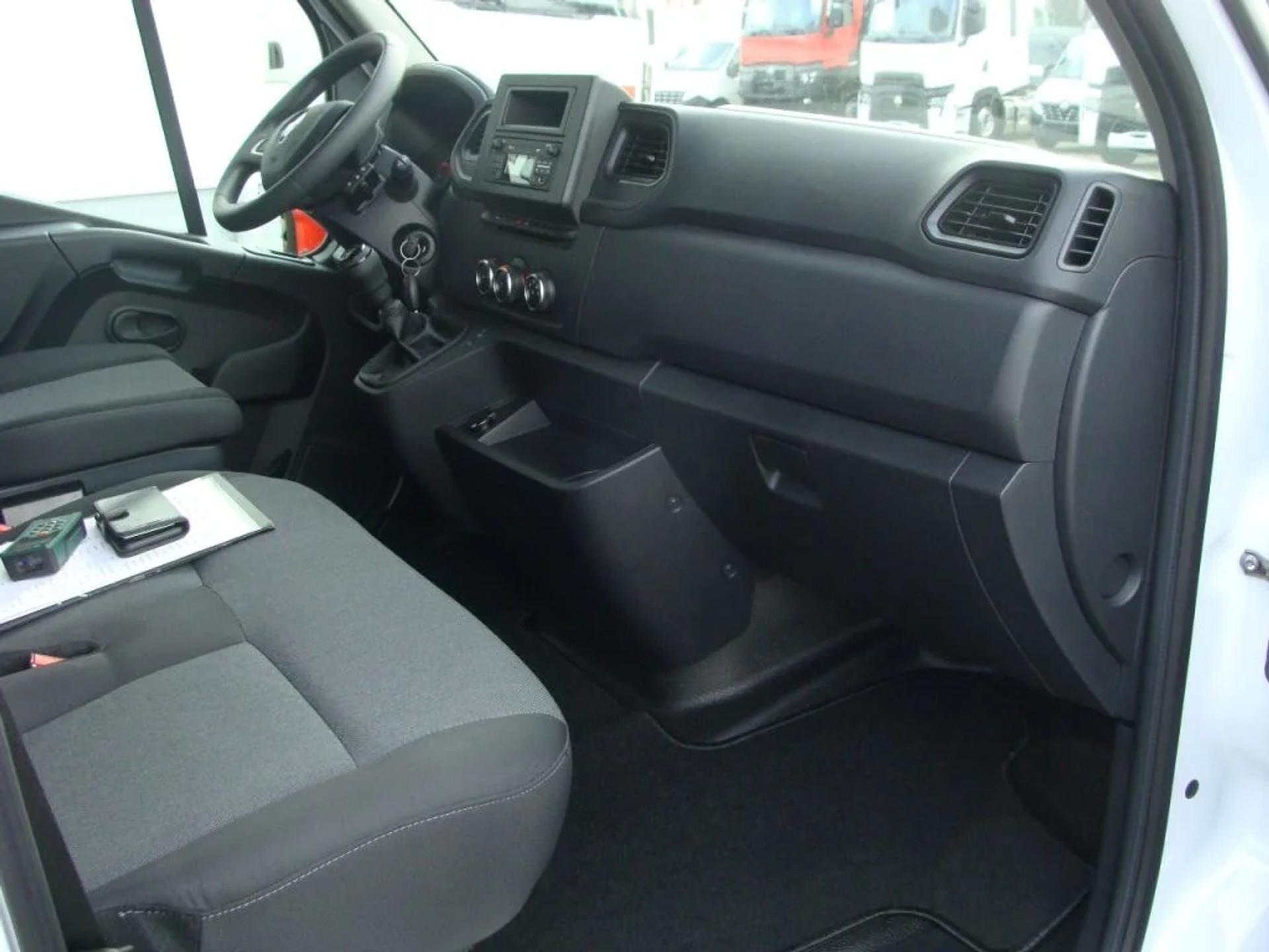 Foto 17 van Renault Master 165.35 FWD ENKELLUCHT MET OPBOUW - EURO 6 - V-56-DDR