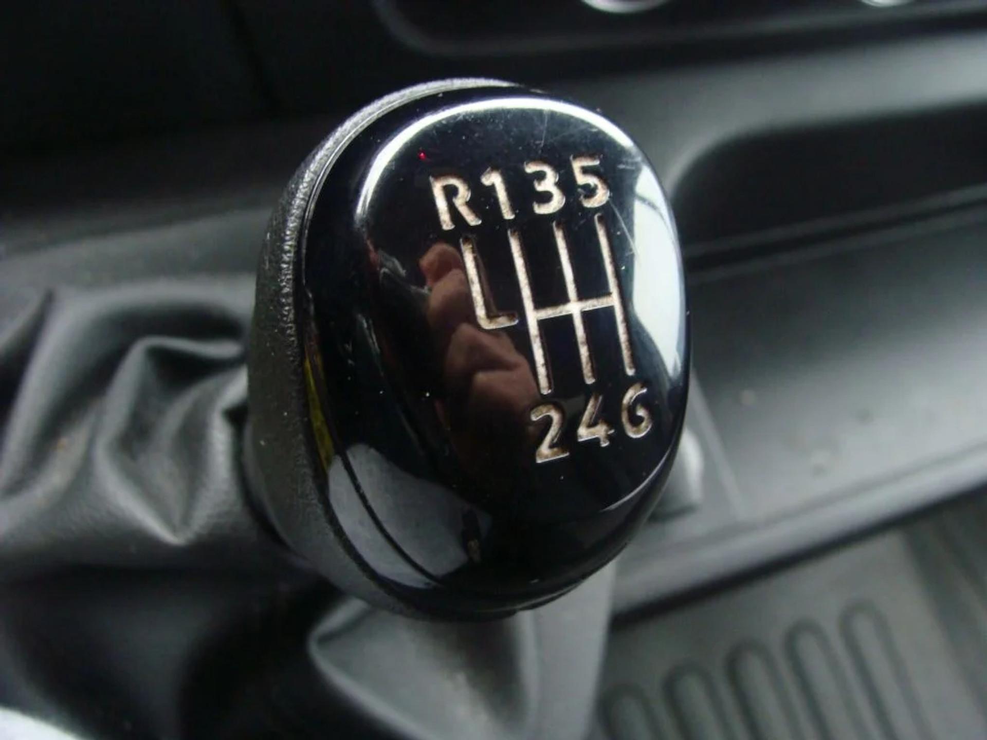 Foto 11 van Renault Master 145.35 - EURO 6 - VNZ-31-N