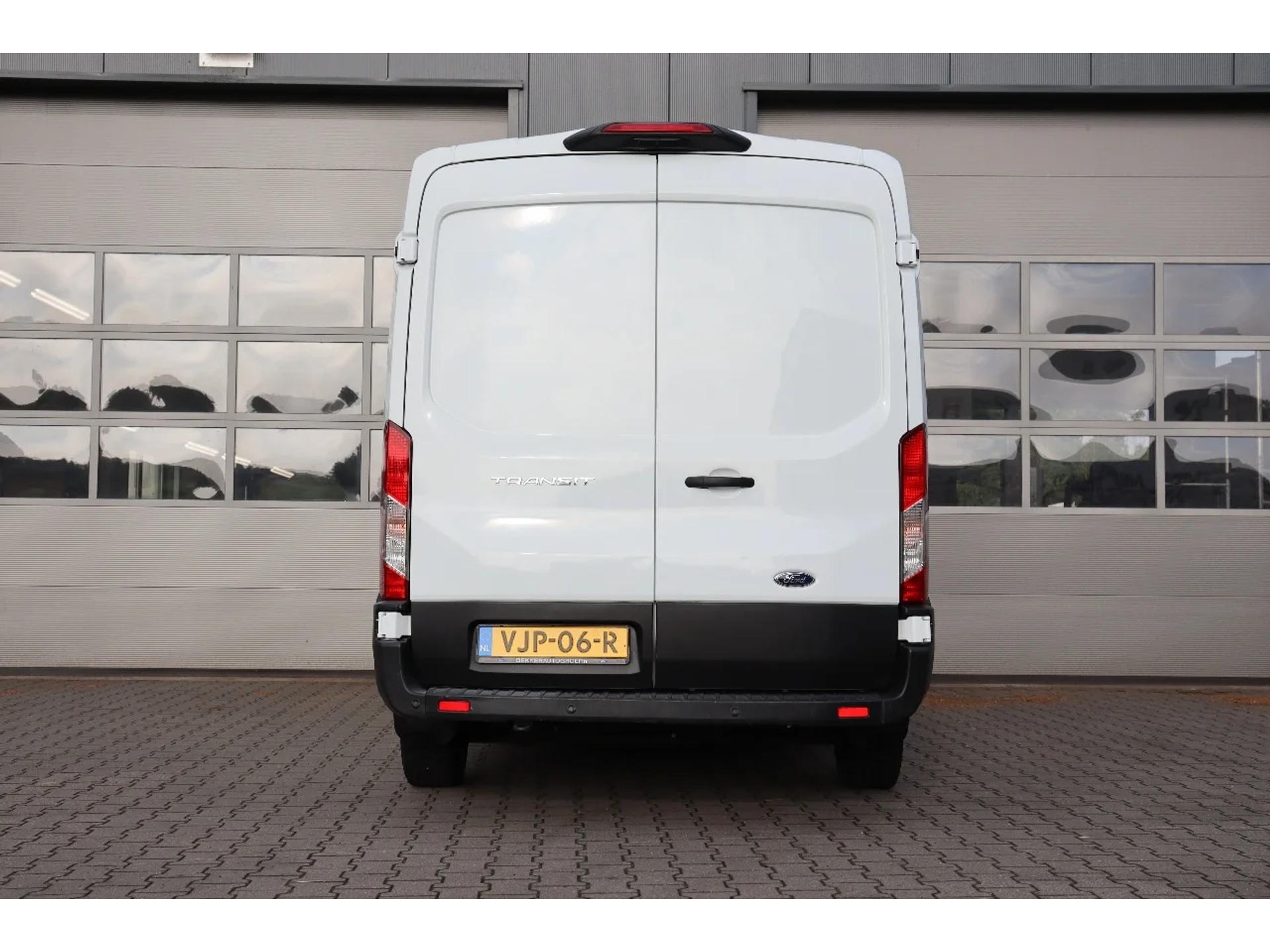 Foto 14 van Ford 2.0 TDCi 130PK L3H2 l Navi l Camera l Cruise Control