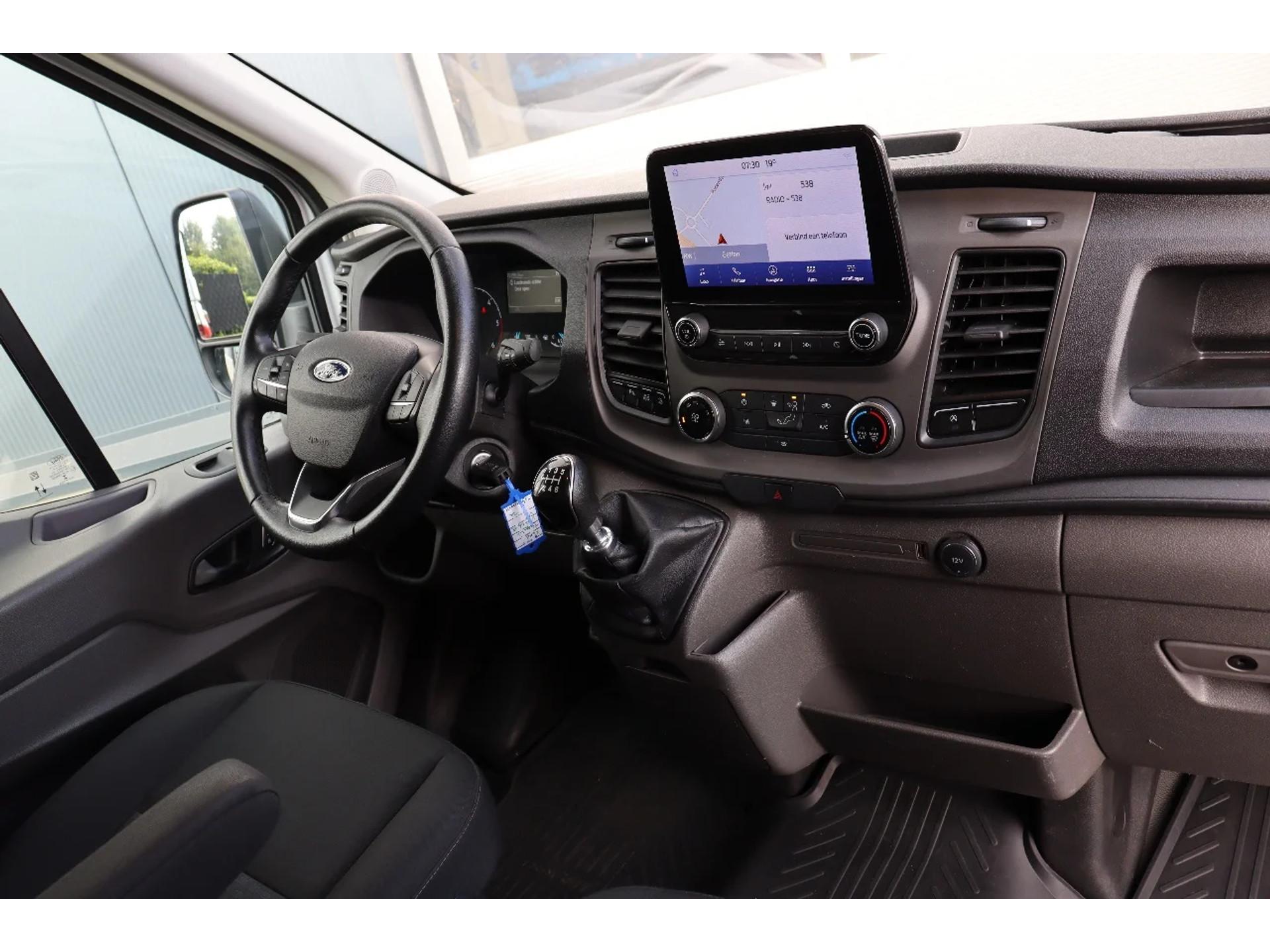 Foto 17 van Ford 2.0 TDCi 130PK L3H2 l Navi l Camera l Cruise Control