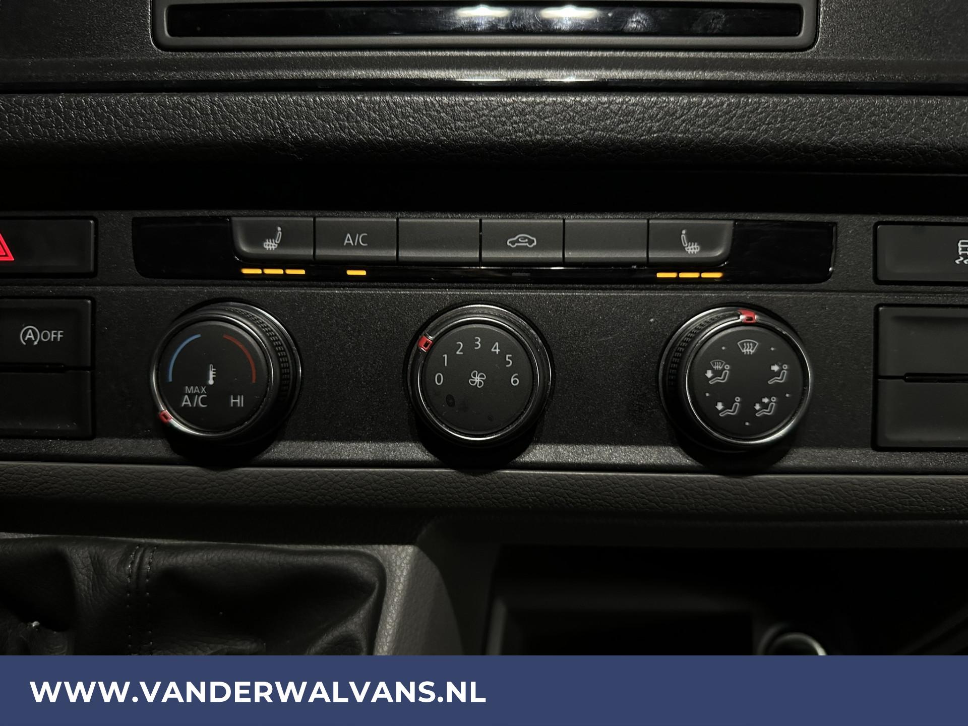 Foto 4 van Volkswagen 2.0 TDI 140pk L4H3 L3H2 Euro6 Airco | Navigatie | Apple Carplay | Parkeersensoren