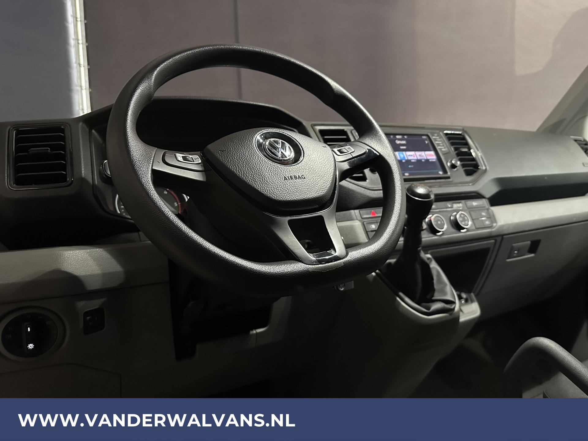Foto 8 van Volkswagen 2.0 TDI 140pk L4H3 L3H2 Euro6 Airco | Navigatie | Apple Carplay | Parkeersensoren