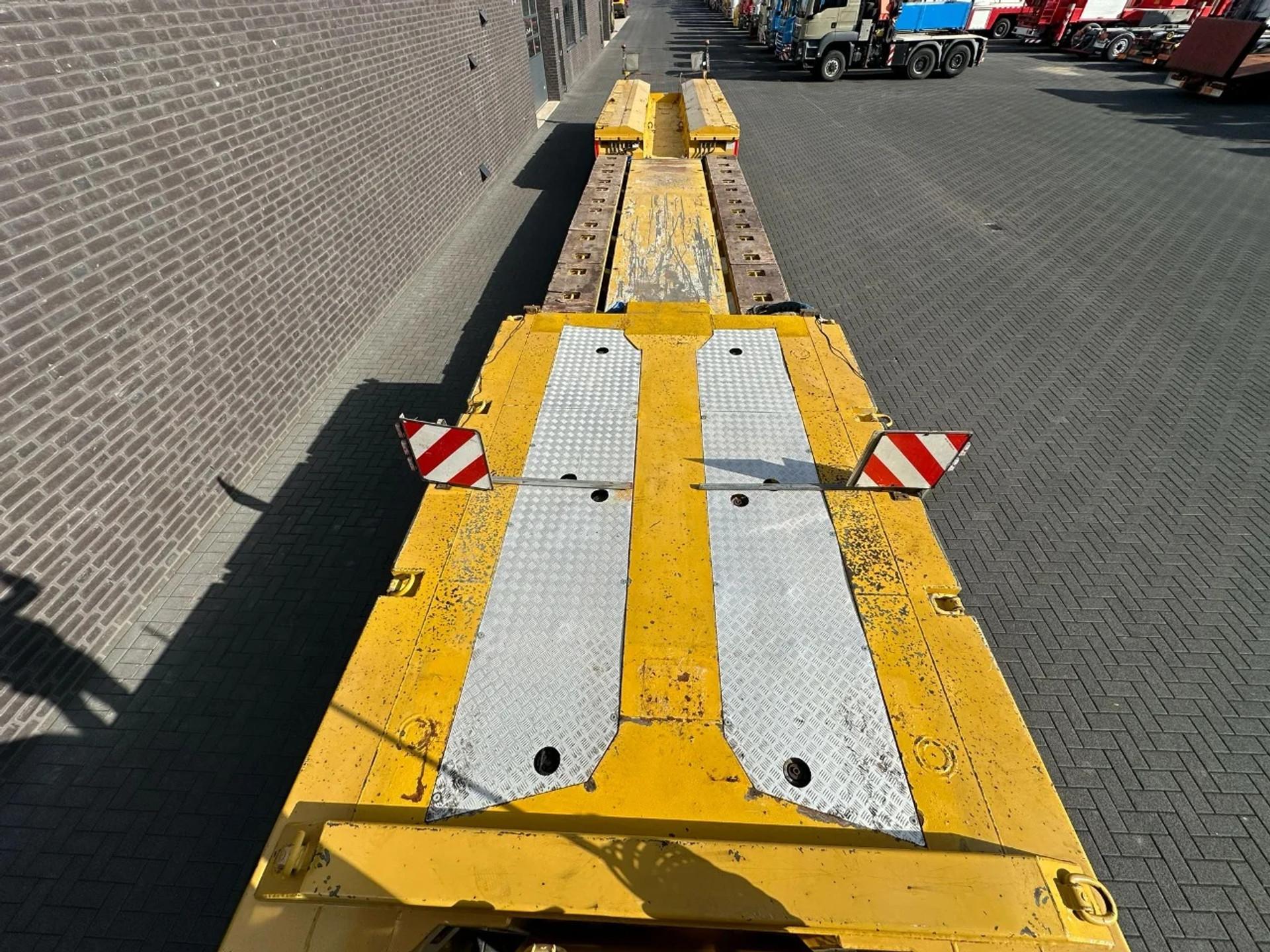 Foto 14 van Faymonville STBZ-8VA 3+5 VARIOMAX DIEPLADER/TIEFLADER/LOWLOADER