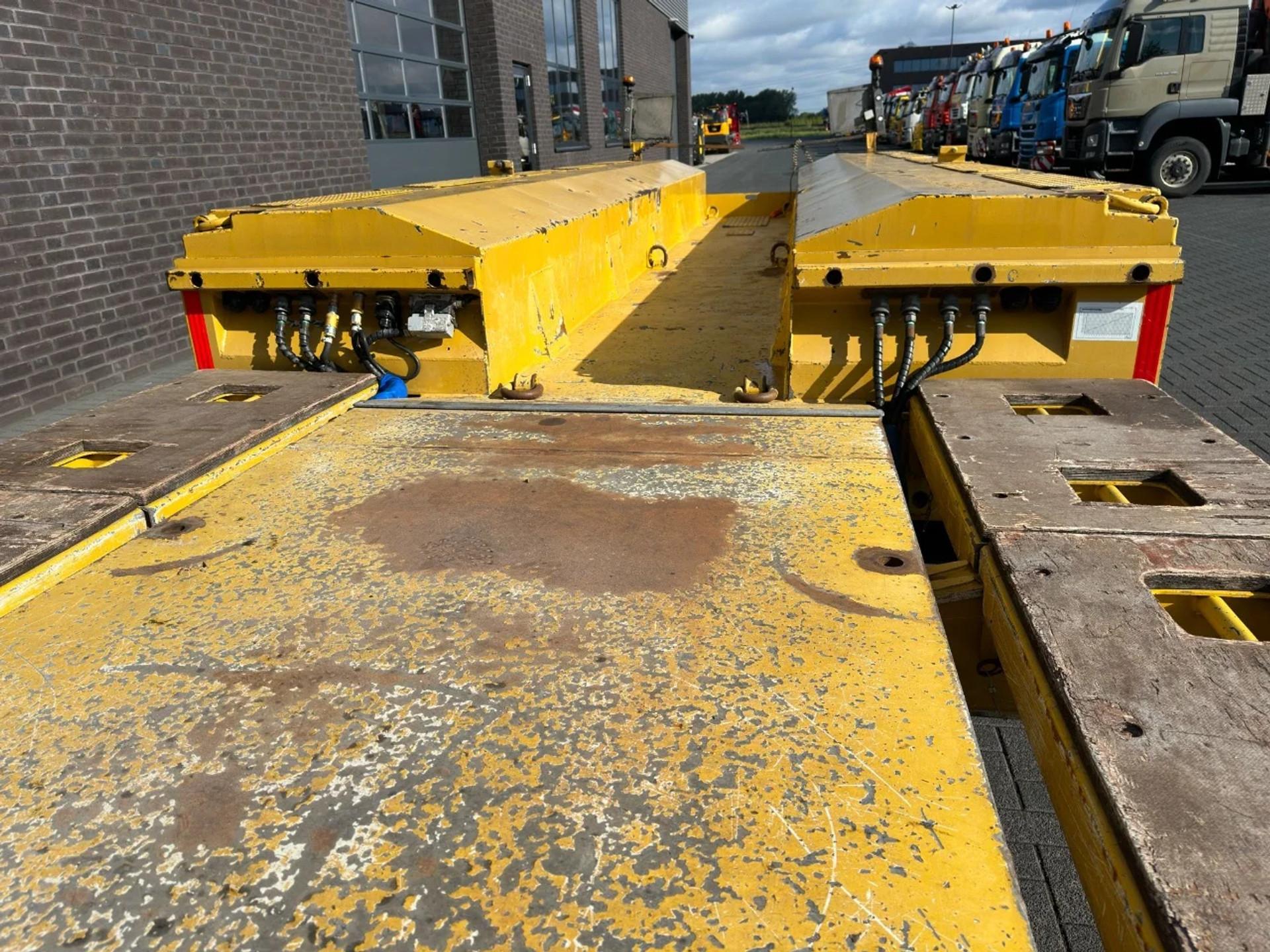 Foto 19 van Faymonville STBZ-8VA 3+5 VARIOMAX DIEPLADER/TIEFLADER/LOWLOADER
