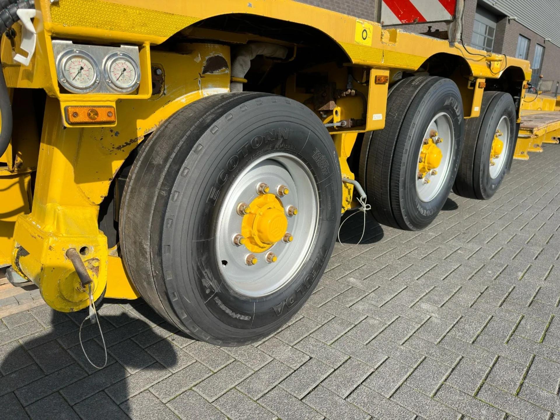 Foto 27 van Faymonville STBZ-8VA 3+5 VARIOMAX DIEPLADER/TIEFLADER/LOWLOADER