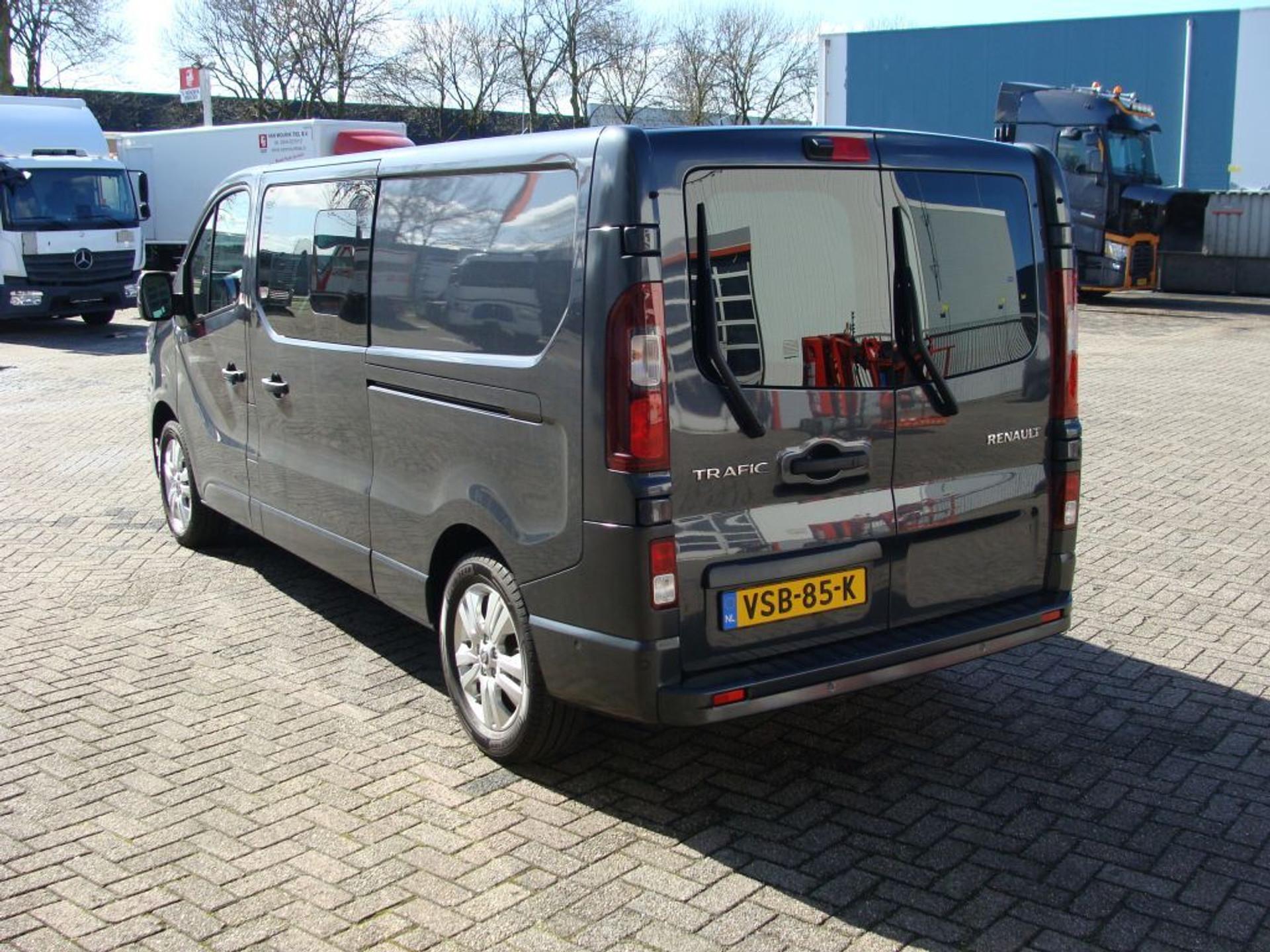 Foto 12 van Renault Trafic "SCHADE" 170 PK L2 H1 AUTOMAAT - LUXE DC - 2x ZIJSCHUIFDEUR - VSB-85-K