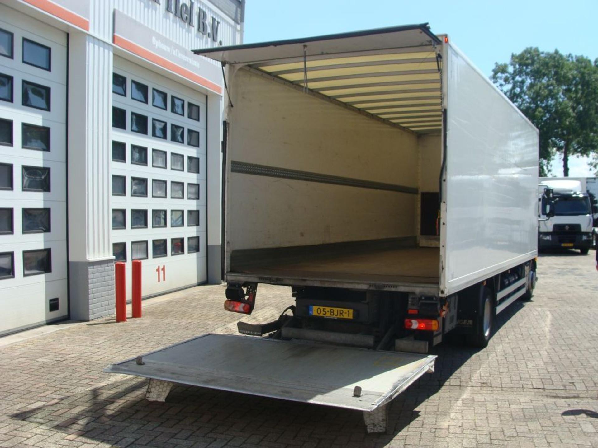 Foto 2 van Renault D SERIE 220.12 EURO 6 - 05-BJR-1