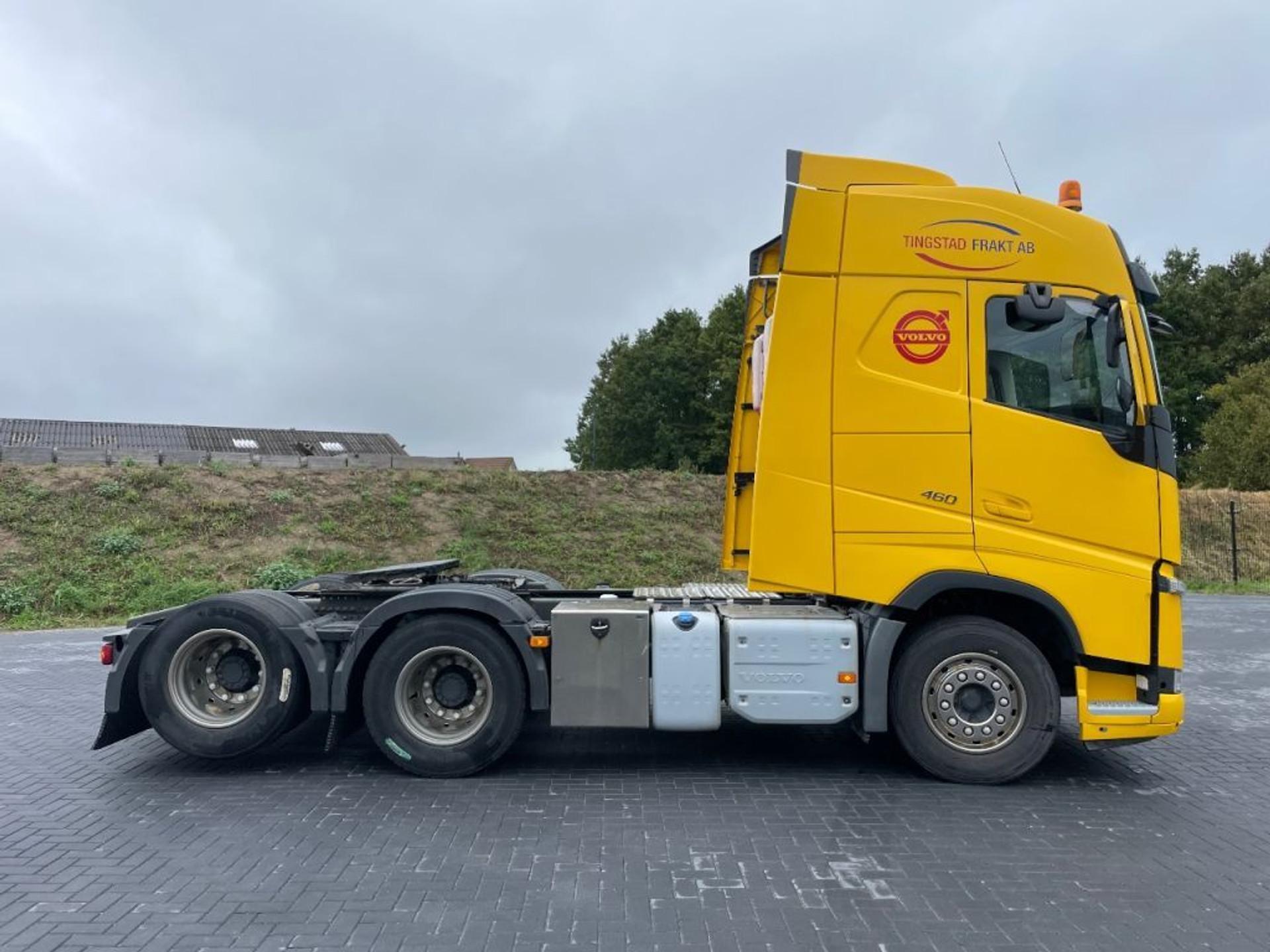 Foto 5 van Volvo FH 13.460 GLOBETROTTER, DOUBLE BOOGIE, LEATHER, 618.000KM