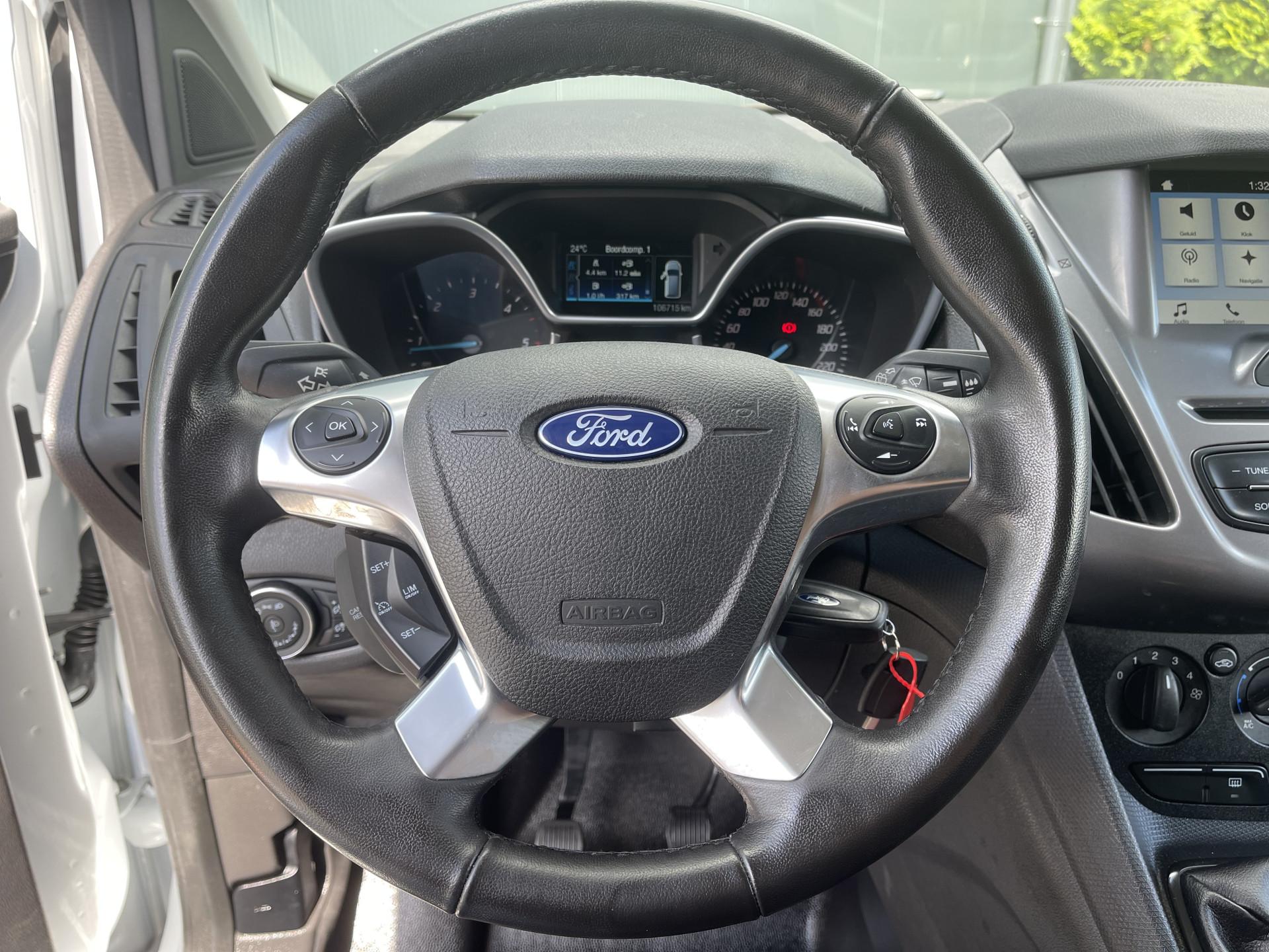 Foto 9 van Ford 1.5 TDCI / L1H1 / AIRCO / CRUISE / NAVI / CAMERA / TREKHAAK / 3-ZITS