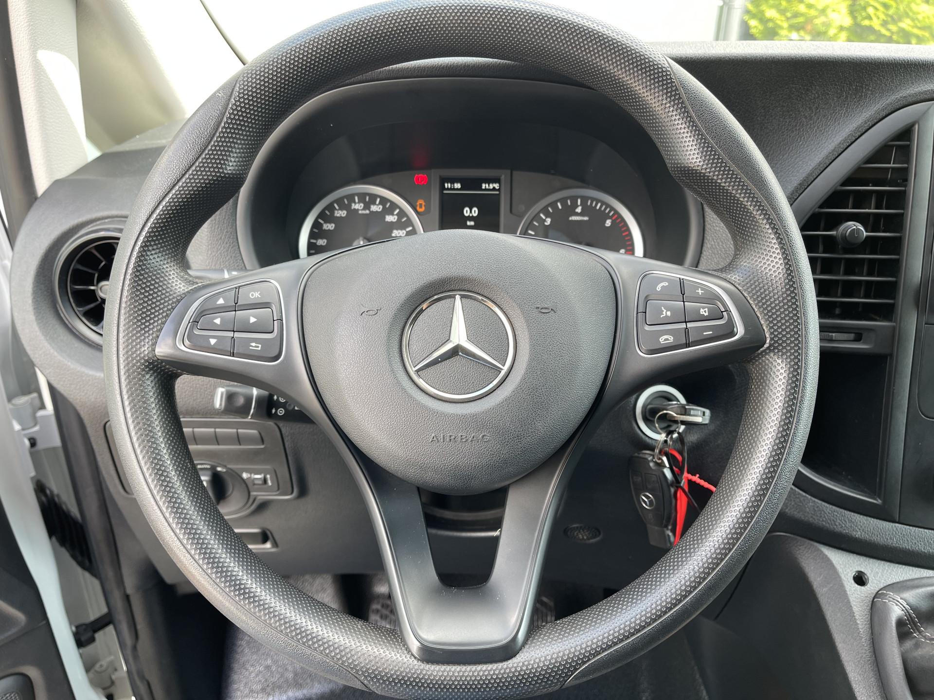 Foto 9 van Mercedes-Benz 116 CDI 164 PK / L2H1 / AIRCO / CRUISE / NAVI / CARPAY / CAMERA / TREKHAAK