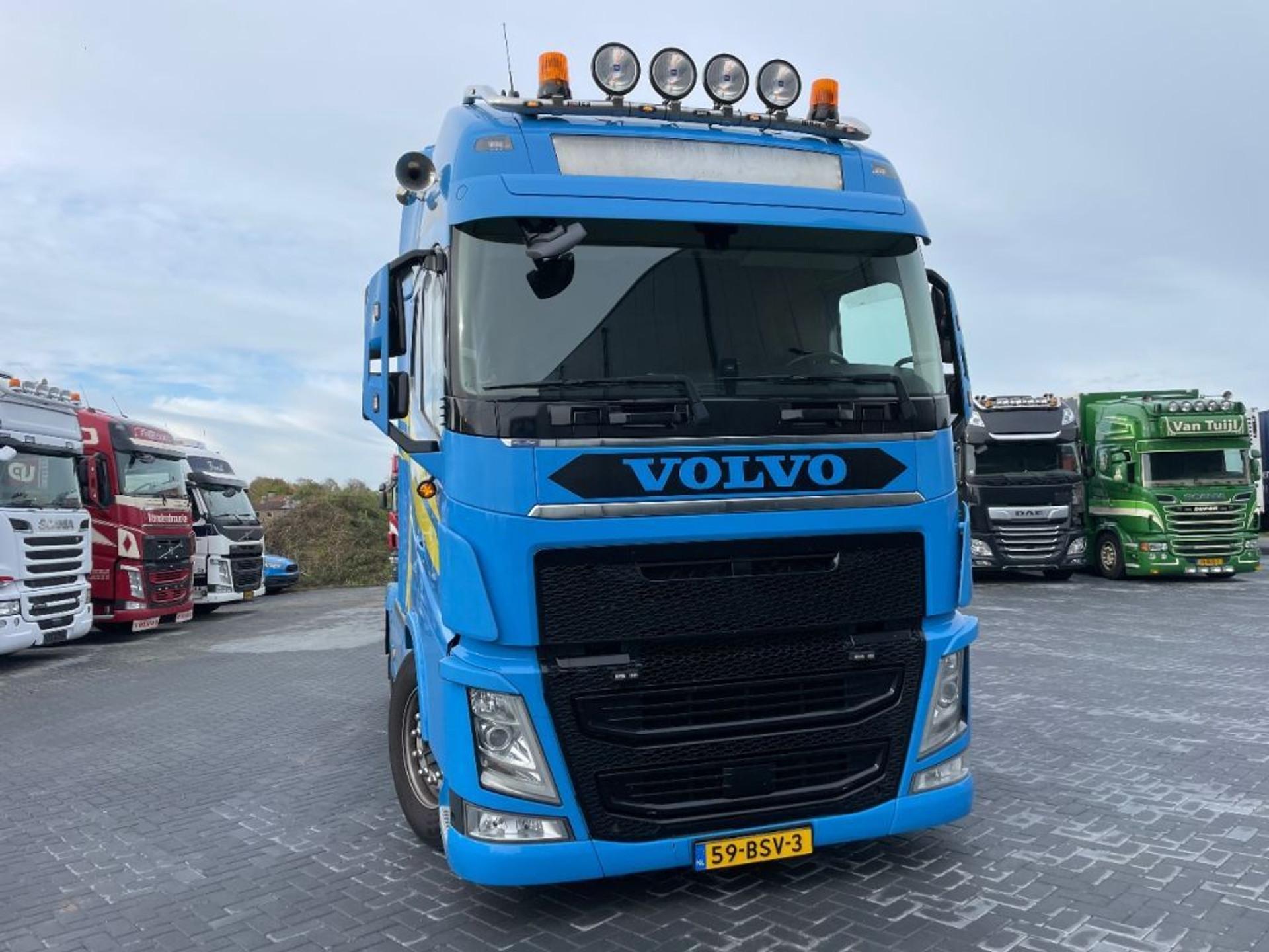 Foto 3 van Volvo FH 540 PERFORMANCE, FULL AIR, DUAL CLUTCH, DYNAMIC STEERING.