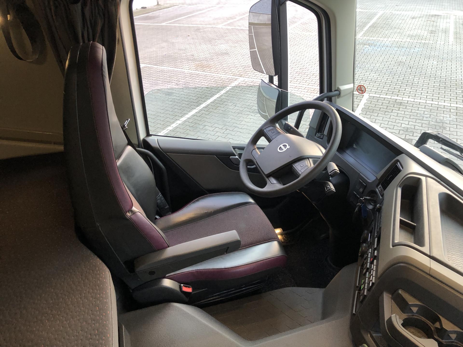 Foto 3 van Volvo FM 380 Globetrotter