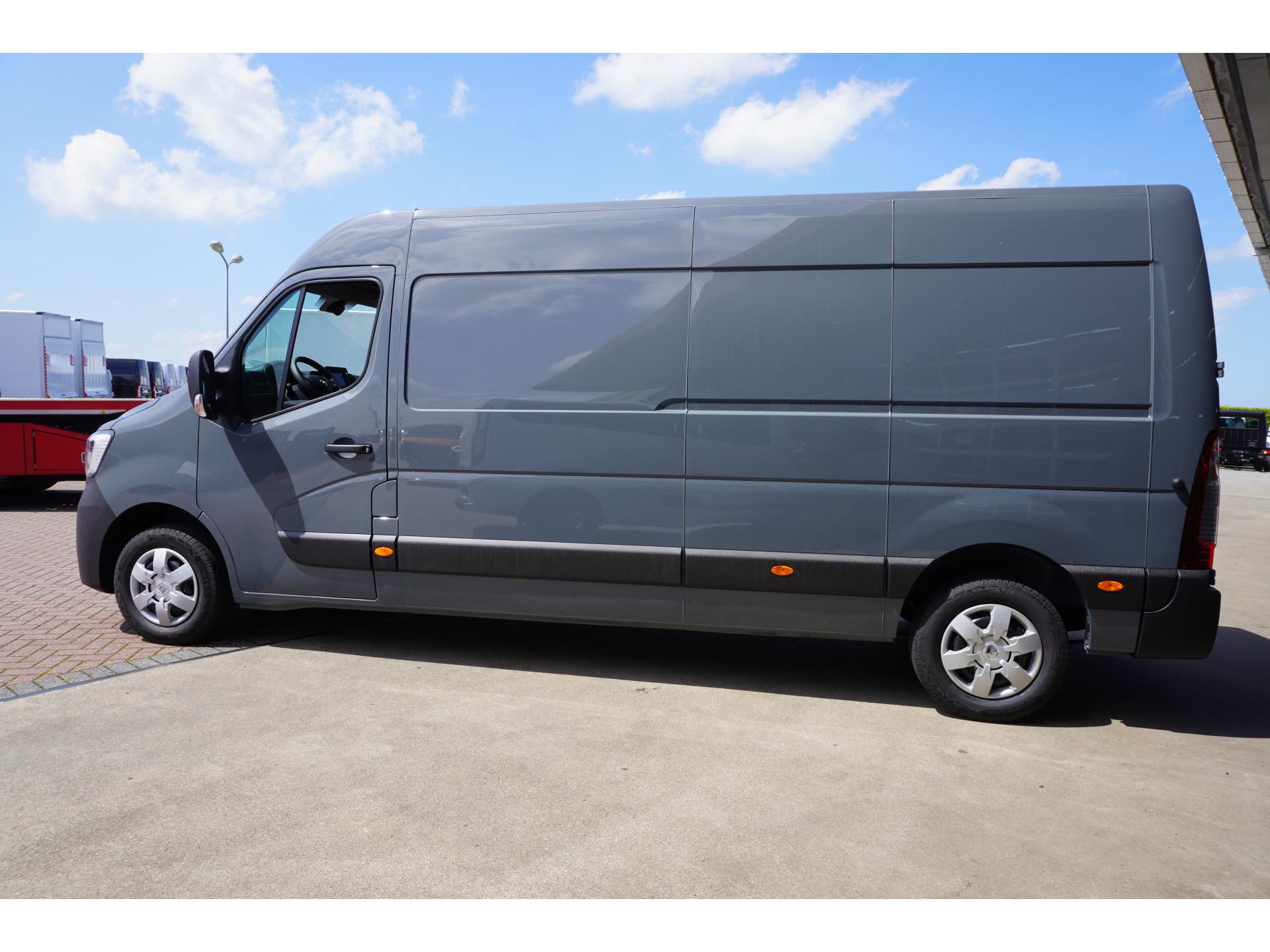 Foto 8 van Renault T35 2.3 dCi 180PK L3H2 Energy Comfort