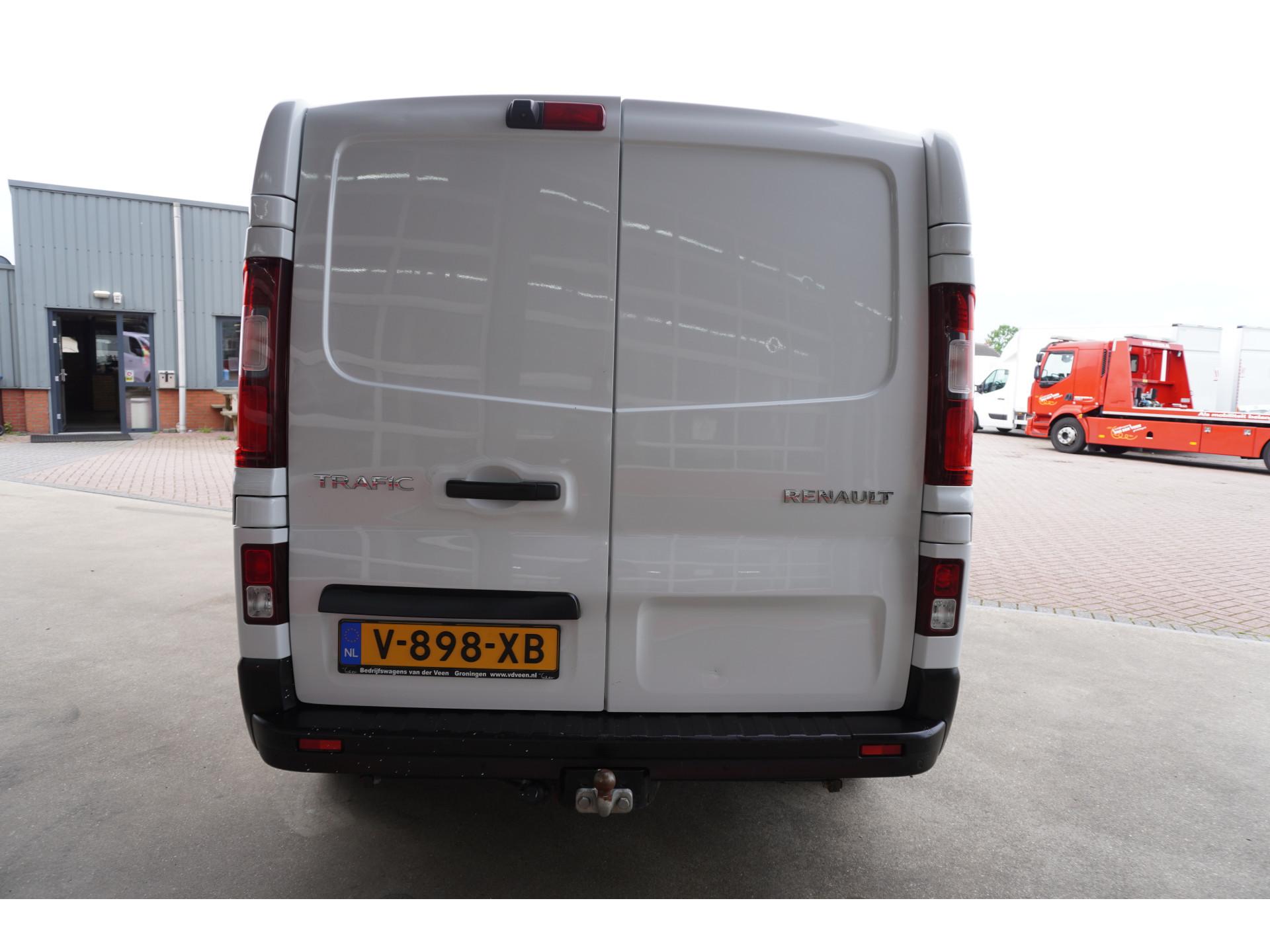 Foto 6 van Renault dCi 122PK T29 L2H1 Luxe