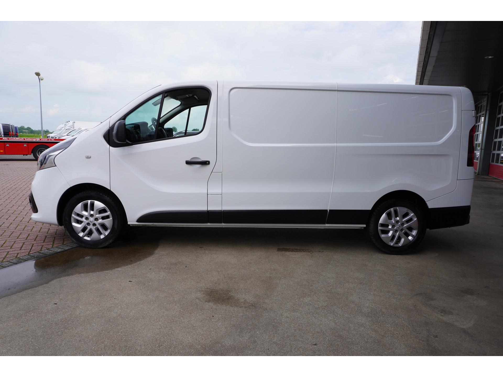 Foto 8 van Renault dCi 122PK T29 L2H1 Luxe