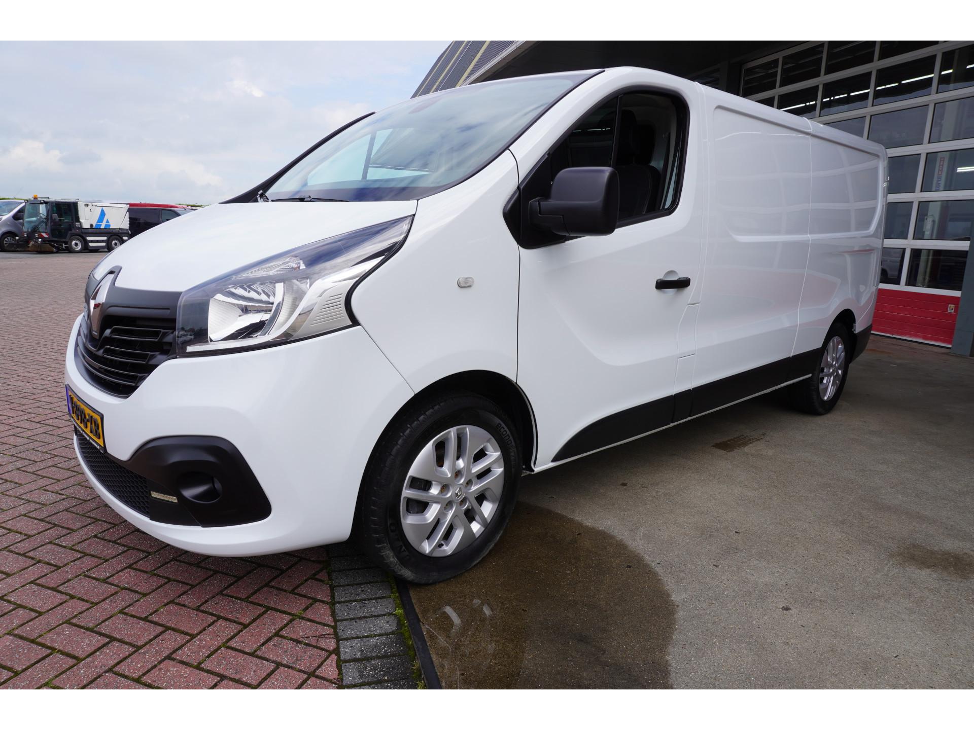 Foto 9 van Renault dCi 122PK T29 L2H1 Luxe