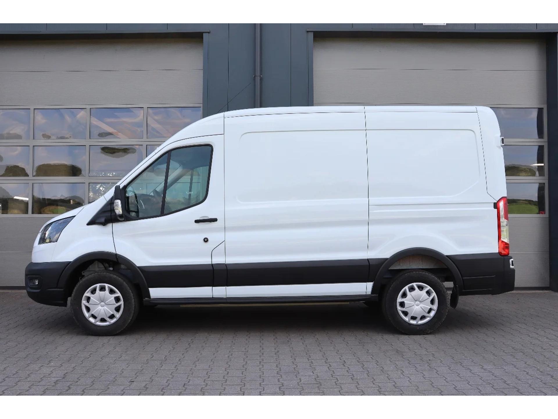 Foto 11 van Ford 68KWH L2H2 l 100% ELEKTRISCH l NAVI l 360 CAMERA l ACC l CLIMATE CONTROL