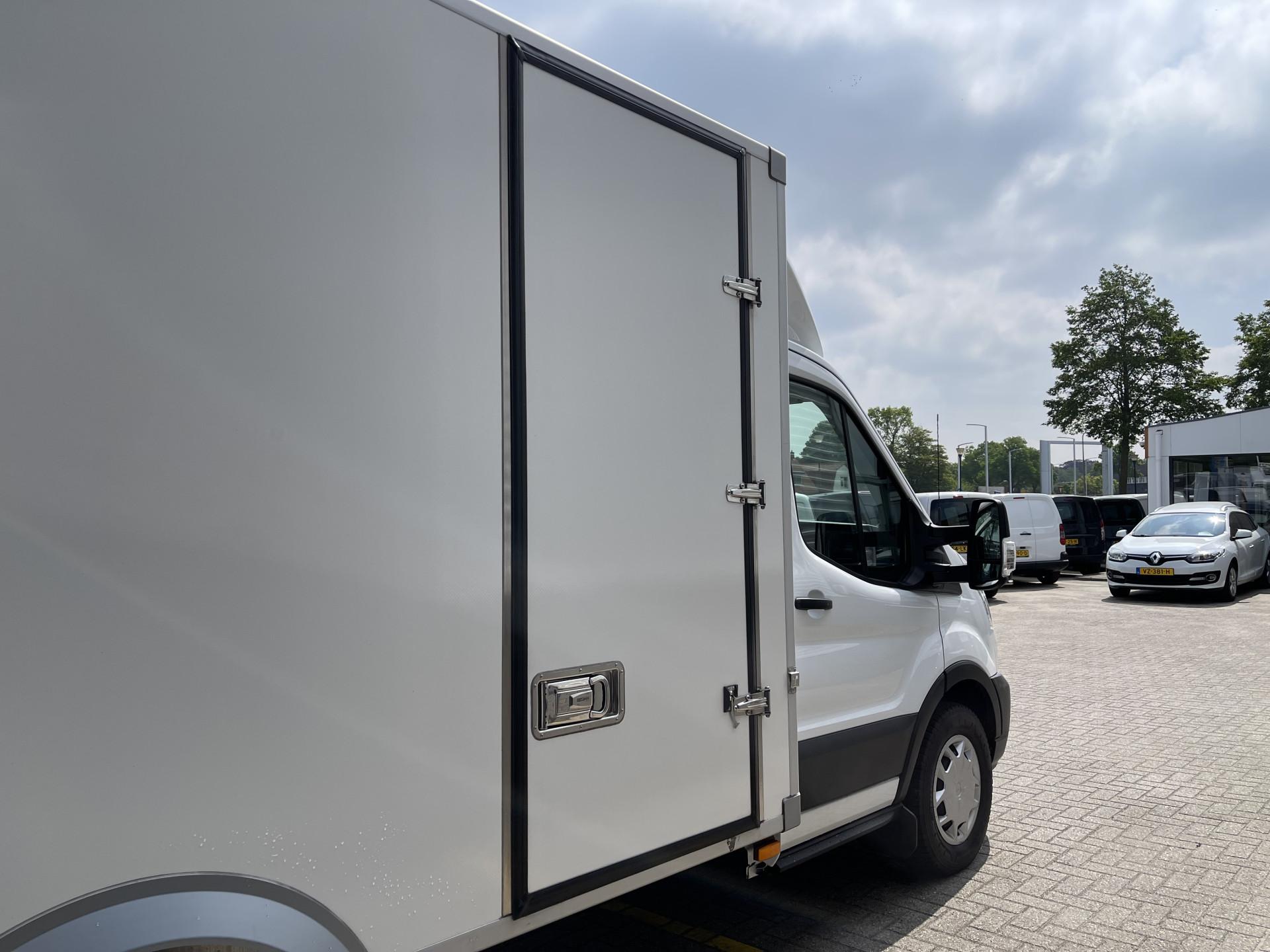 Foto 13 van Ford Transit 2.0 TDCI 130pk automaat / smartbox bakwagen met Carrier koeling !